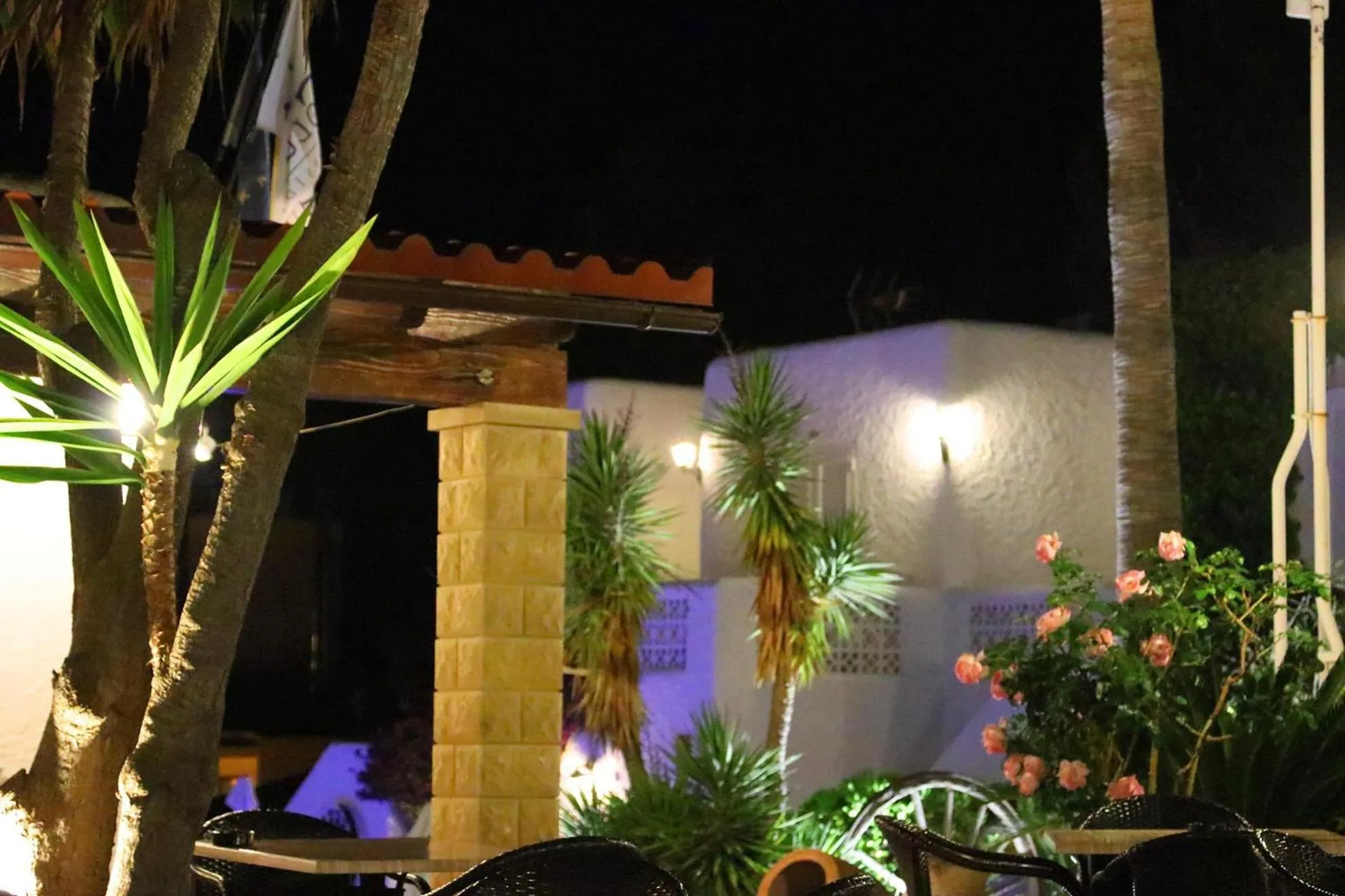 Night in Villa Columbus Rooms and Restaurant