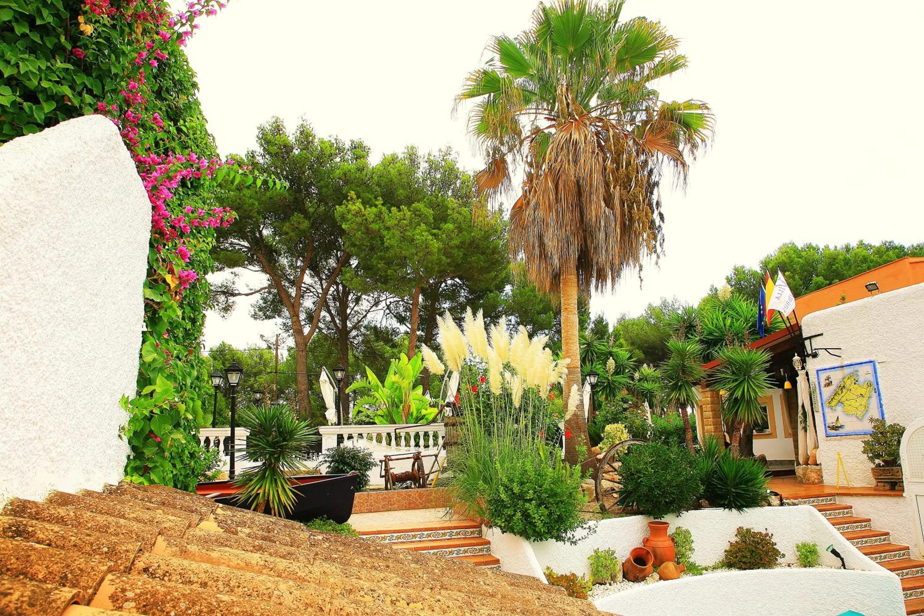 Garden in Villa Columbus Rooms and Restaurant