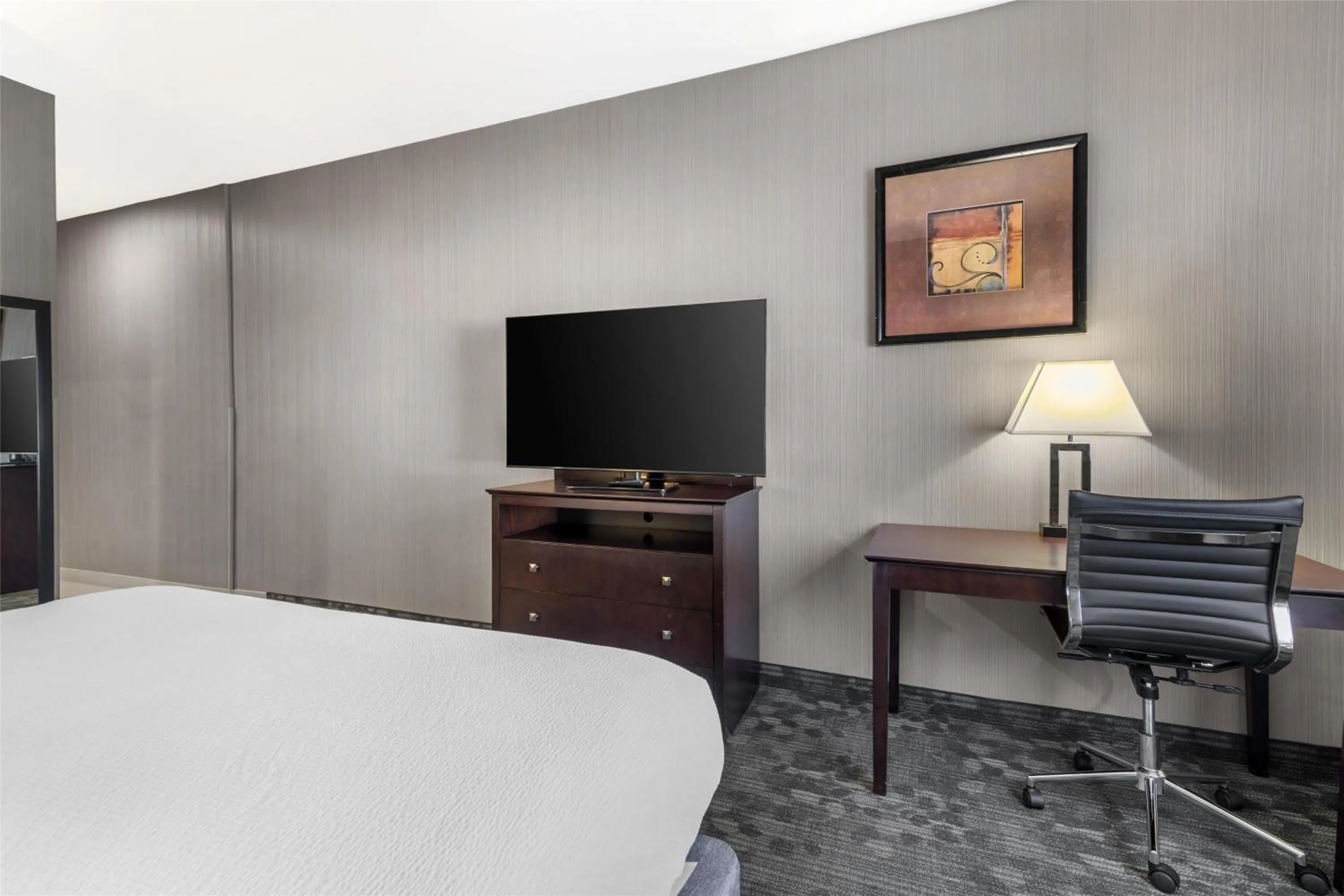 Bedroom, Bed in Best Western Concord Inn and Suites