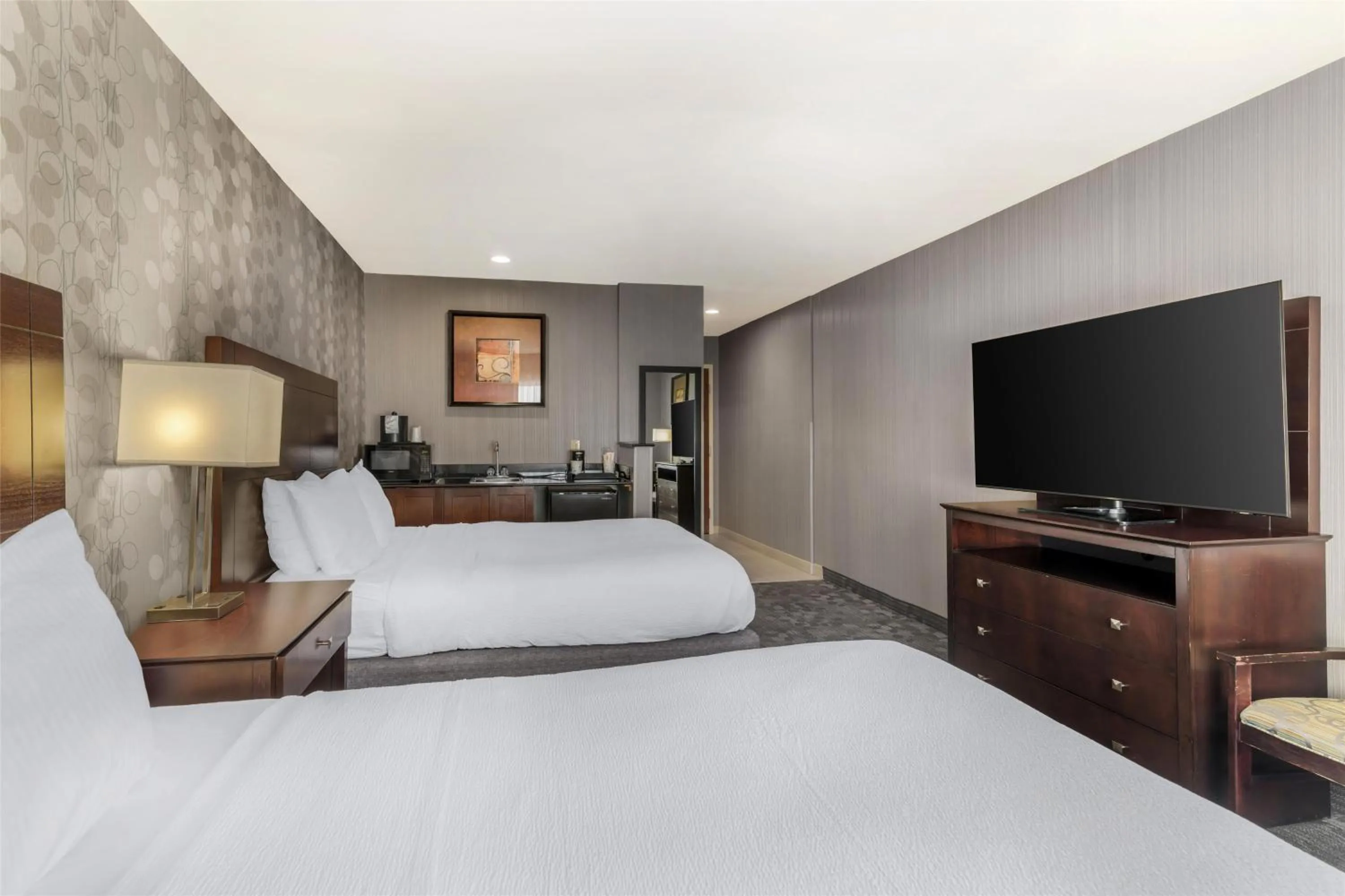 Bedroom, Bed in Best Western Concord Inn and Suites