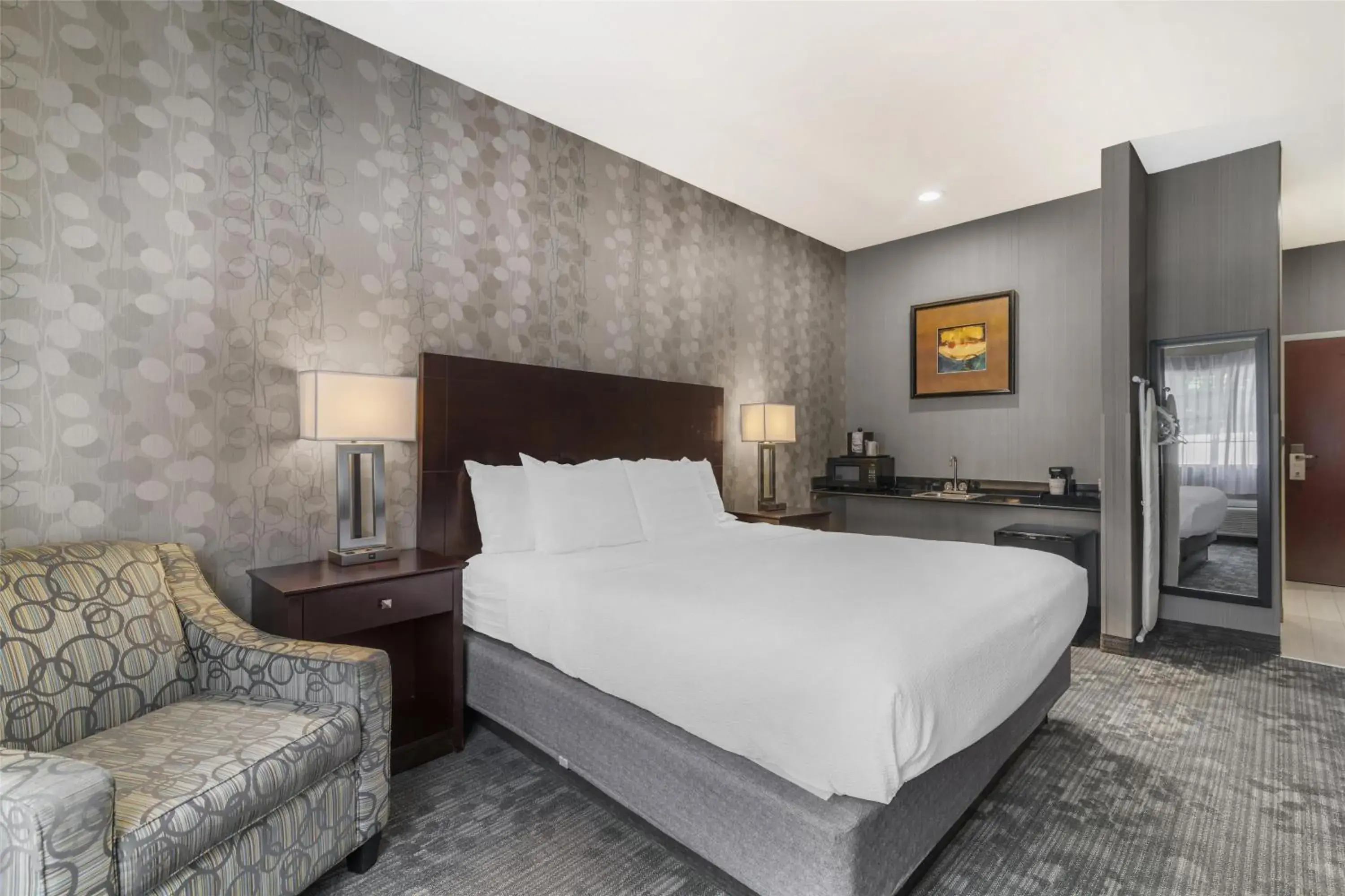 Bedroom, Bed in Best Western Concord Inn and Suites Bedroom, Bed in Best Western Concord Inn and Suites