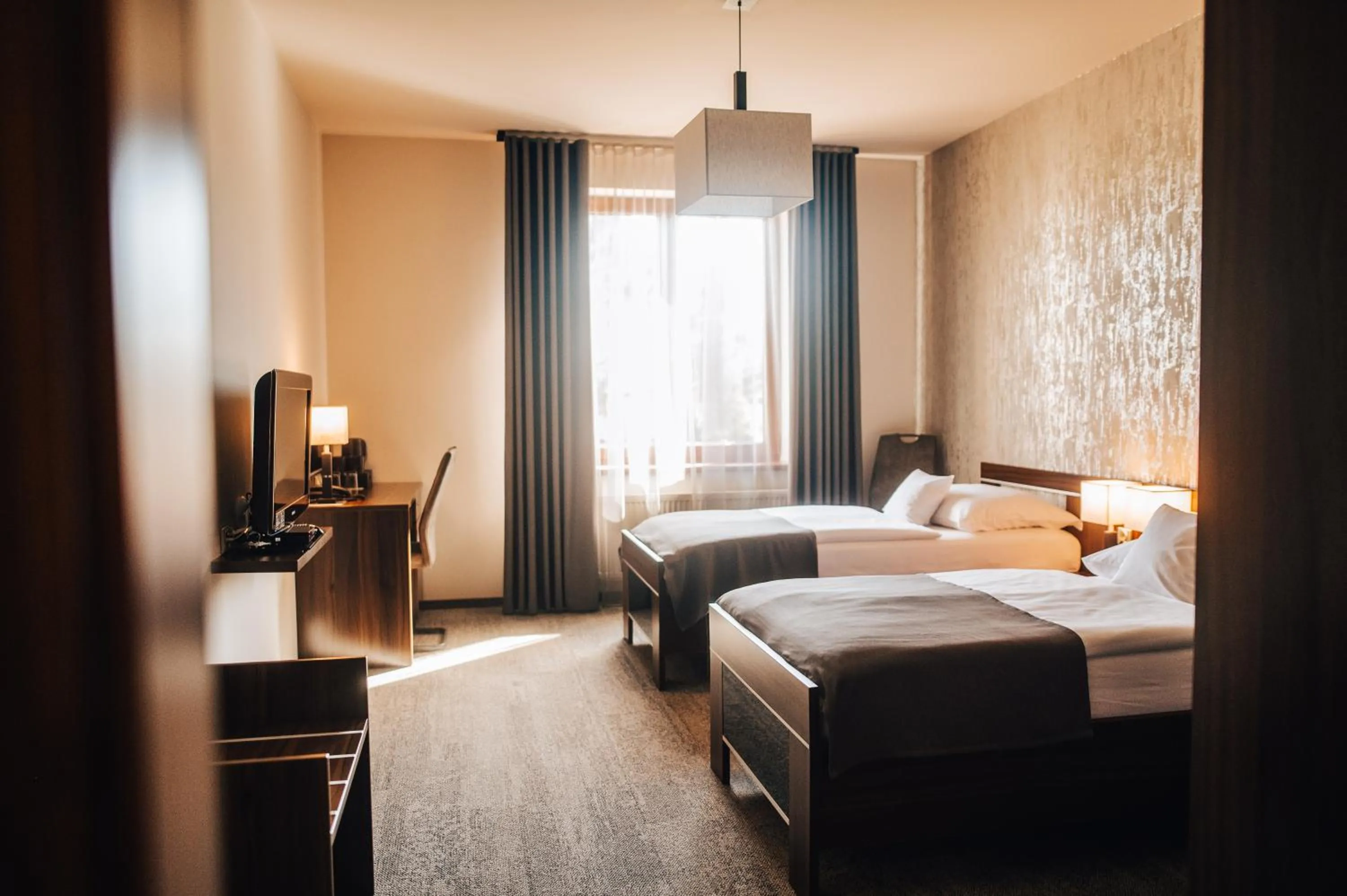 Property building, Bed in Hotel Elegance