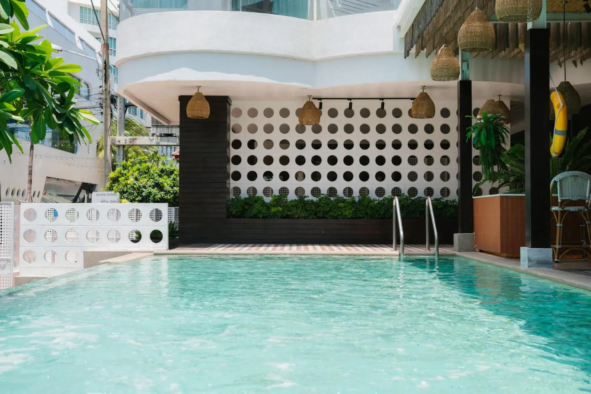 Swimming pool in A-One New Wing Hotel Swimming pool in A-One New Wing Hotel