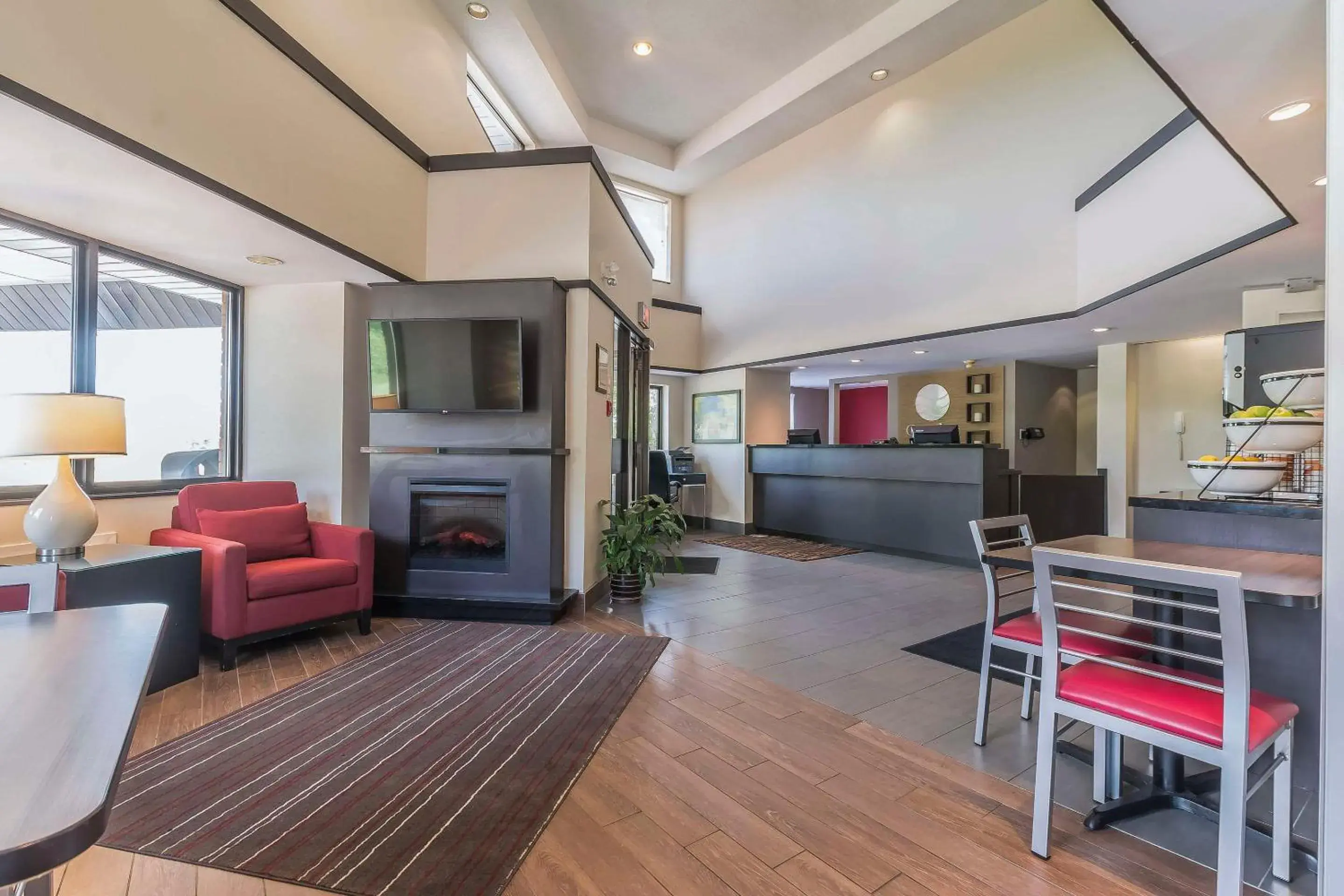 Lobby or reception in Comfort Inn Cobourg Lobby or reception in Comfort Inn Cobourg