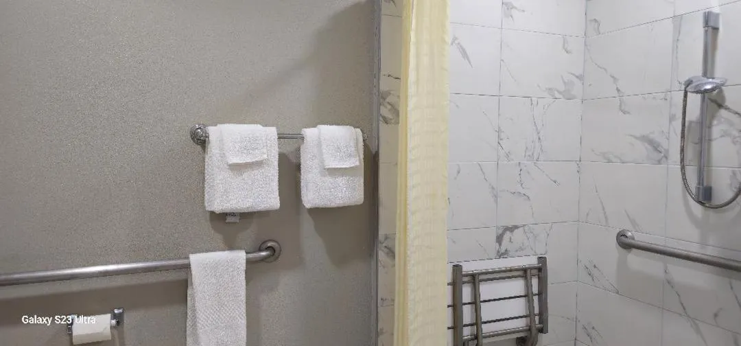 Sycamore Inn Chico University Area