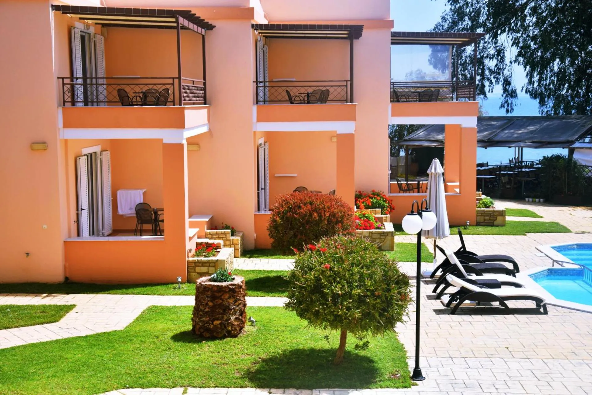 Property building in Avantis Suites Hotel