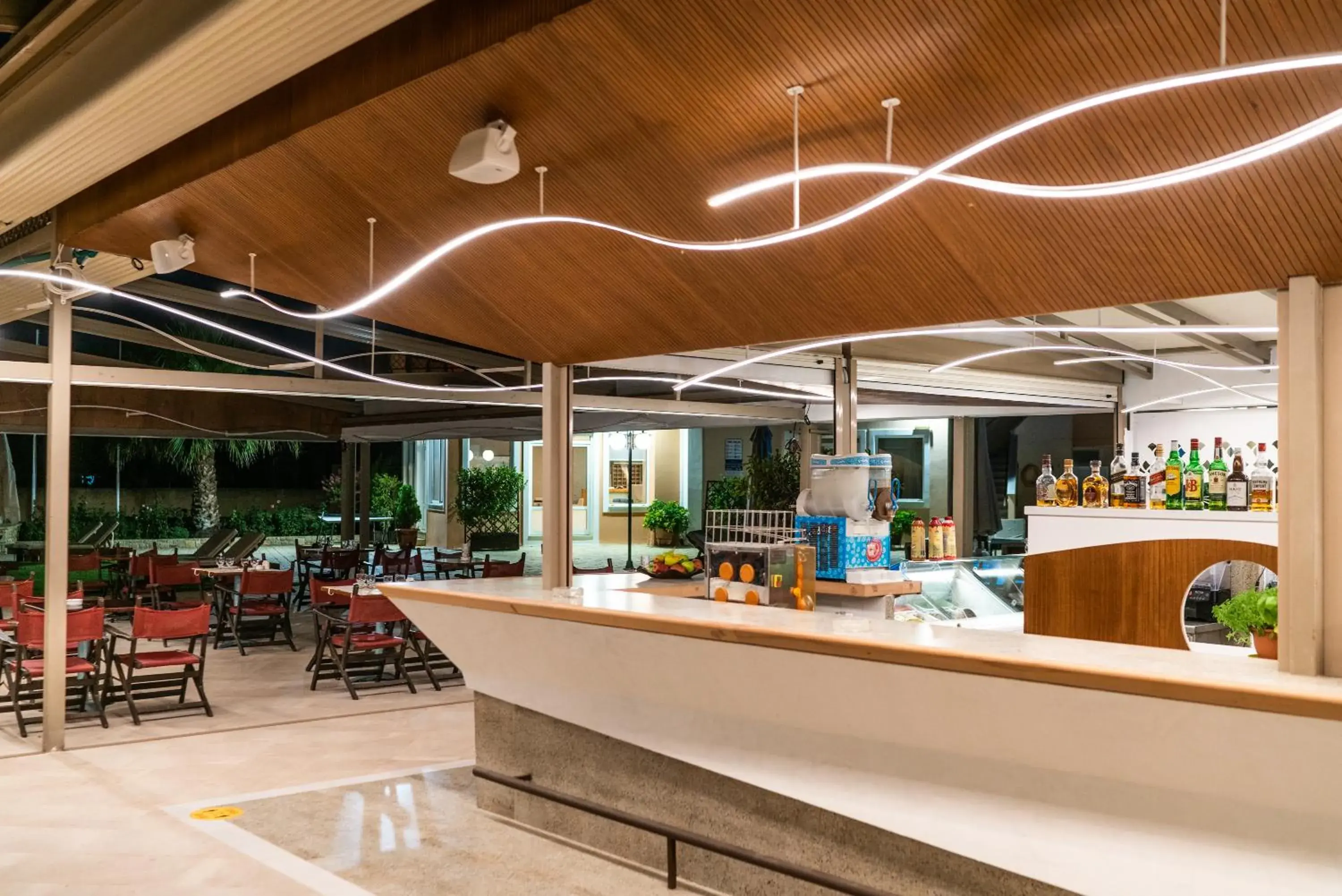 Restaurant/places to eat in Avantis Suites Hotel Restaurant/places to eat in Avantis Suites Hotel