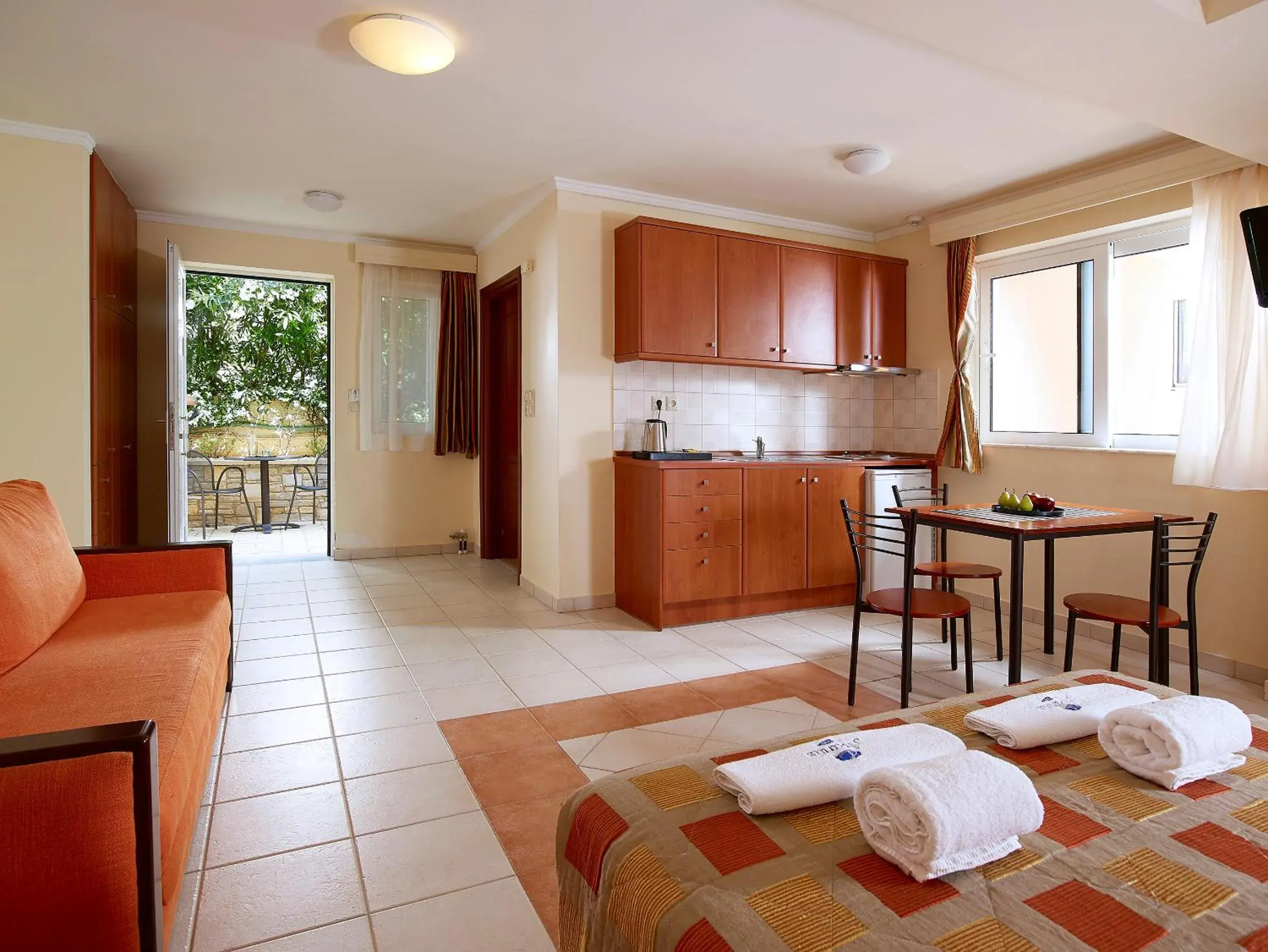 Bed in Avantis Suites Hotel Bed in Avantis Suites Hotel