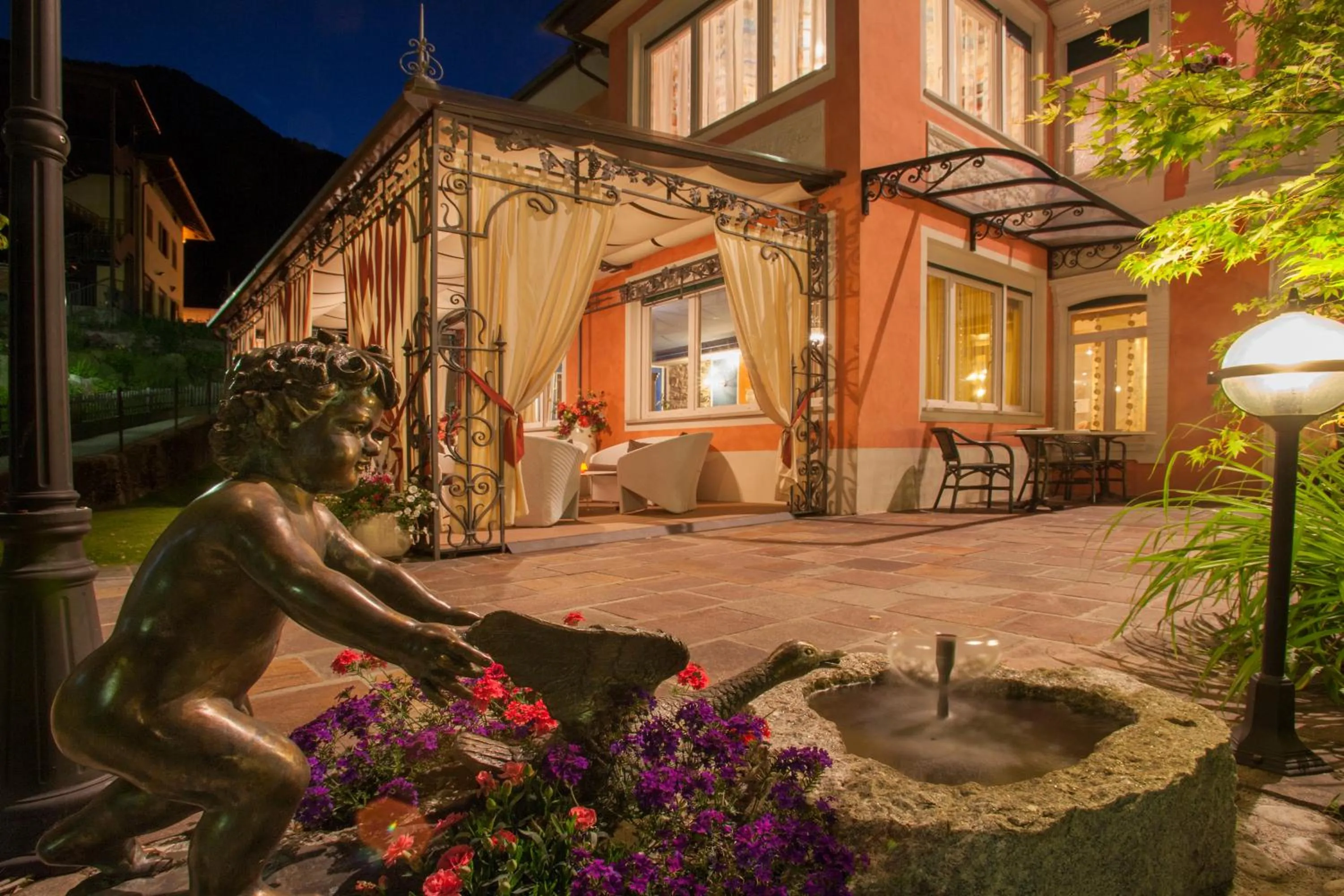 Property building in Hotel Luis