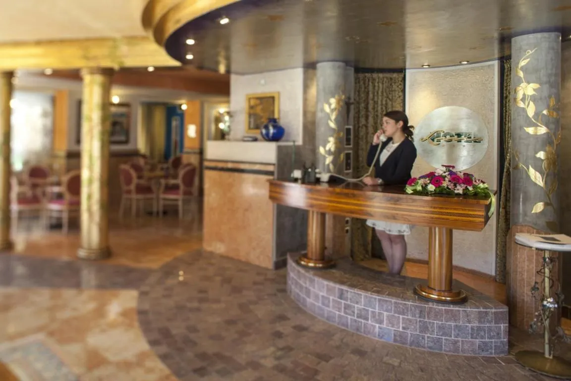 Lobby or reception in Hotel Luis