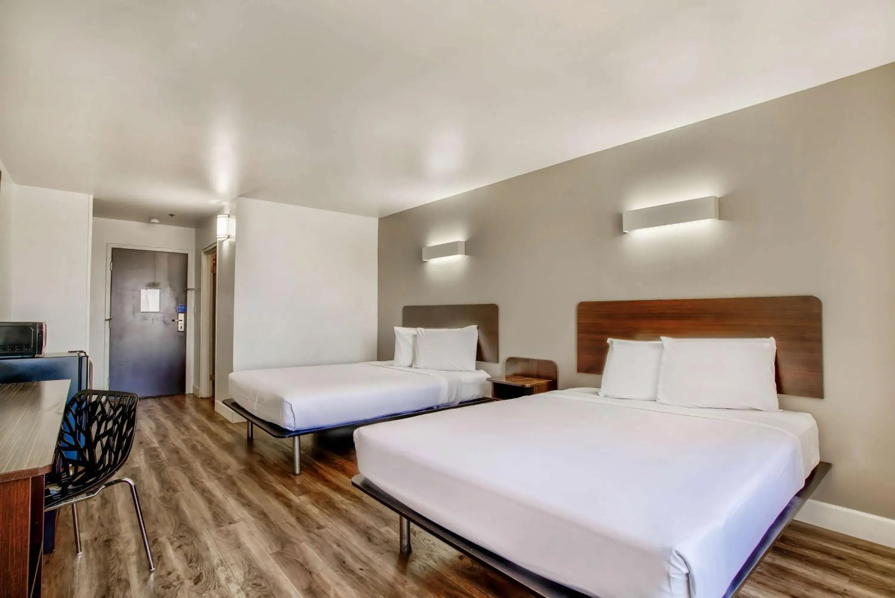 Bedroom, Bed in Motel 6-Hesperia, CA - West Main Street I-15 Bedroom, Bed in Motel 6-Hesperia, CA - West Main Street I-15