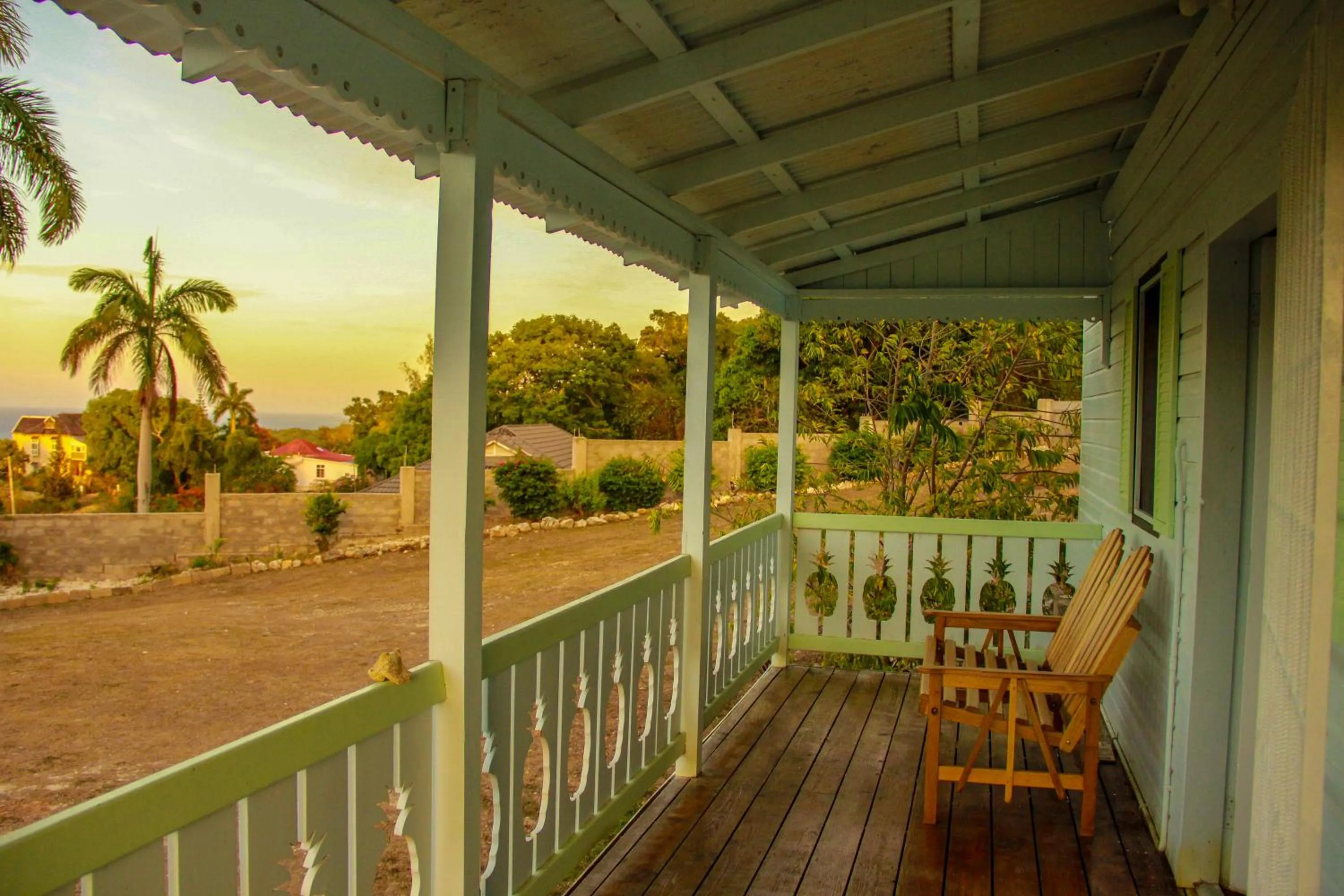 Balcony/Terrace in Sunshine Lodge: Your home away from home