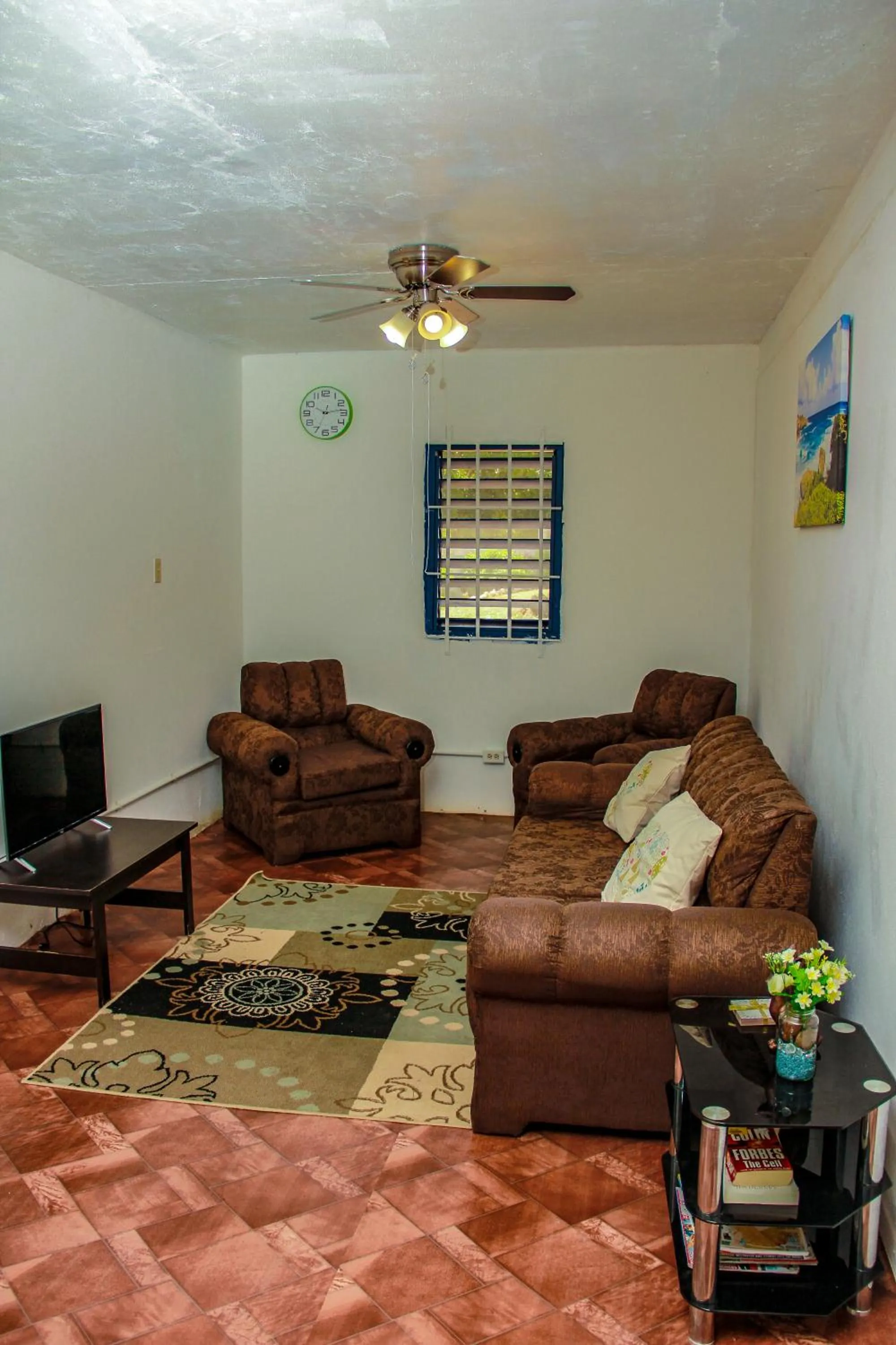 Living room in Sunshine Lodge: Your home away from home