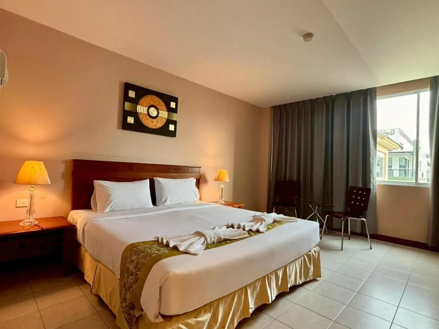 Bed in Crown Pattaya Beach Hotel Bed in Crown Pattaya Beach Hotel