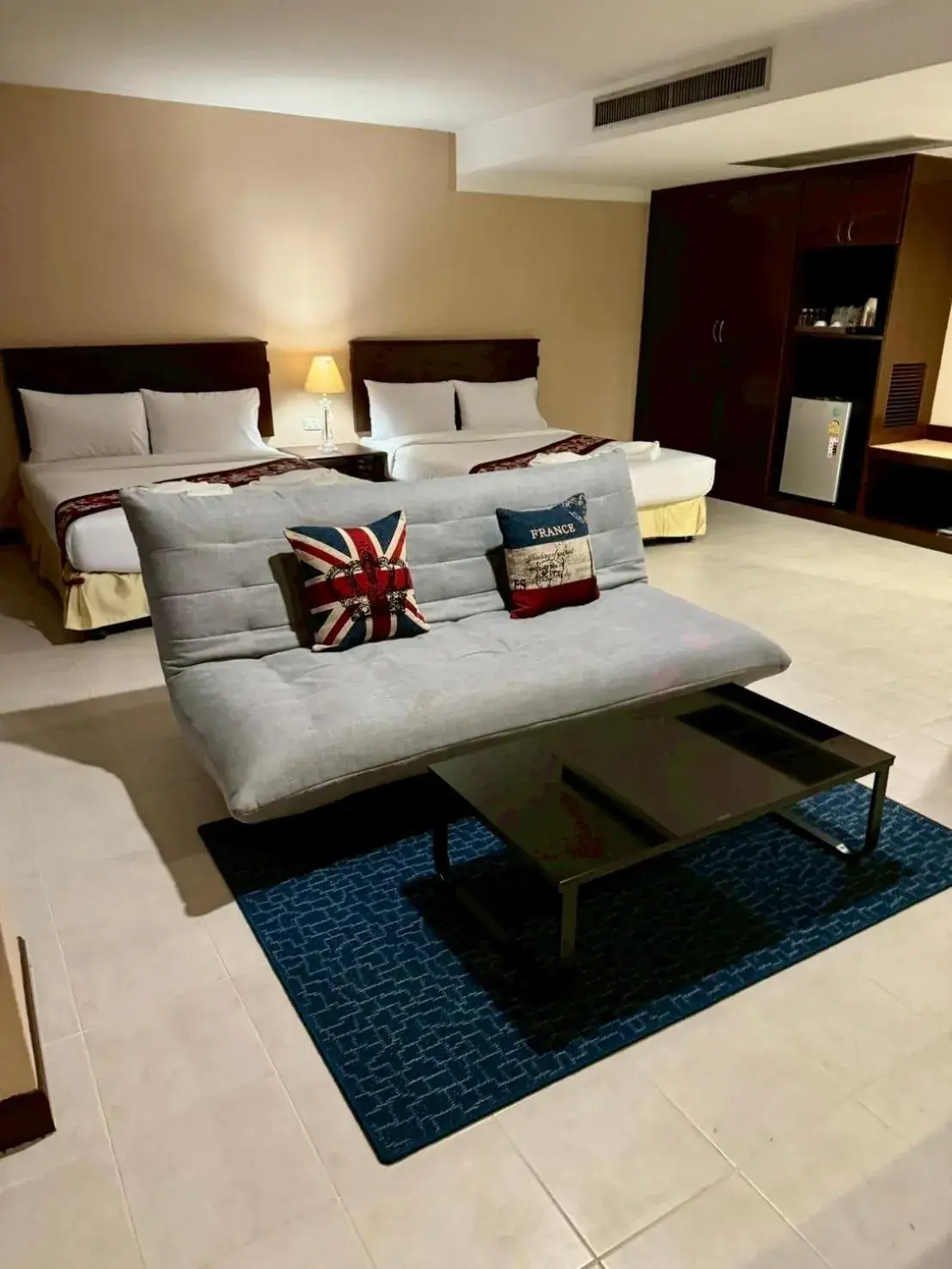 Bed in Crown Pattaya Beach Hotel Bed in Crown Pattaya Beach Hotel