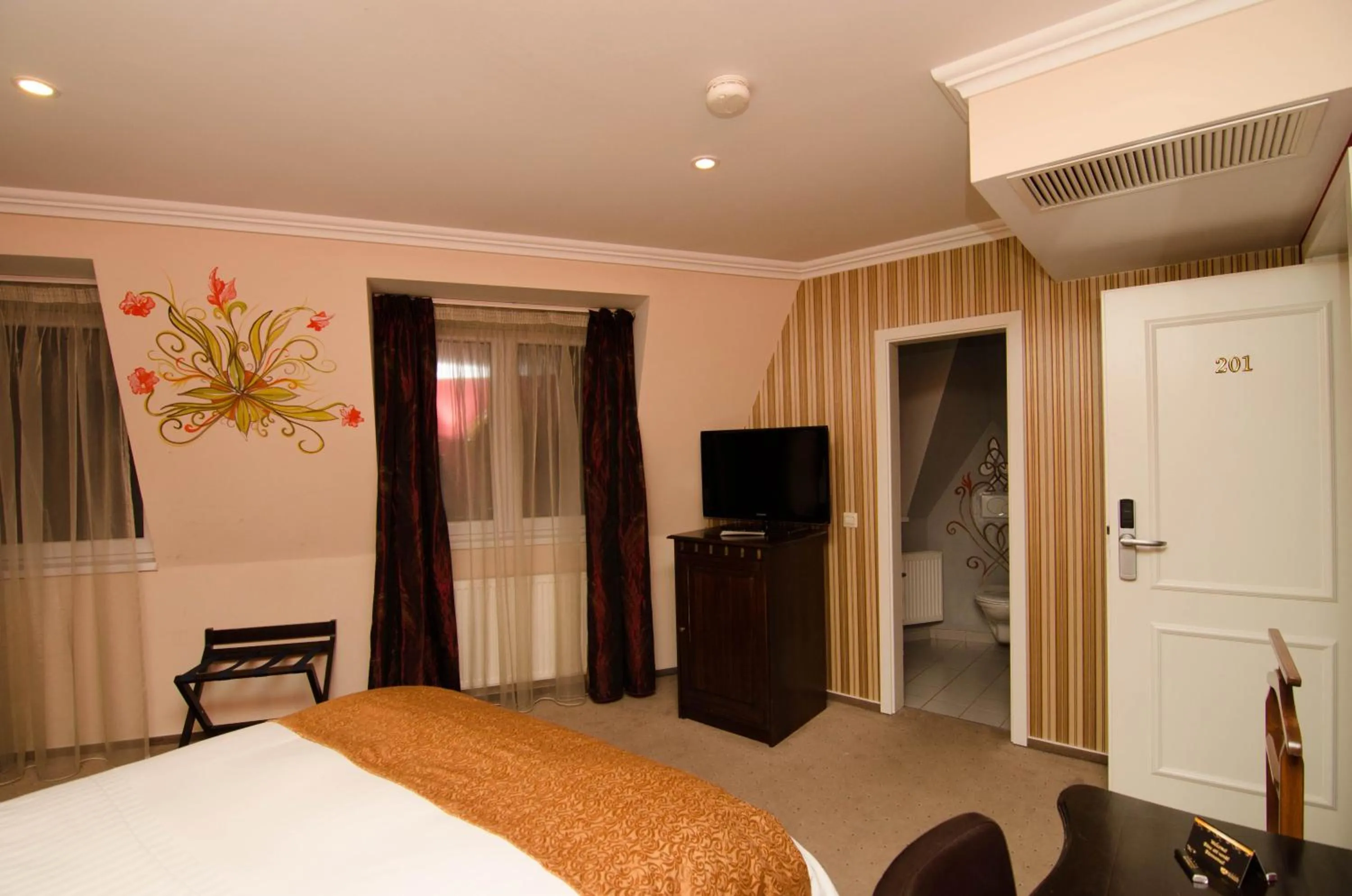 Photo of the whole room, Bed in Hotel Boutique Monaco