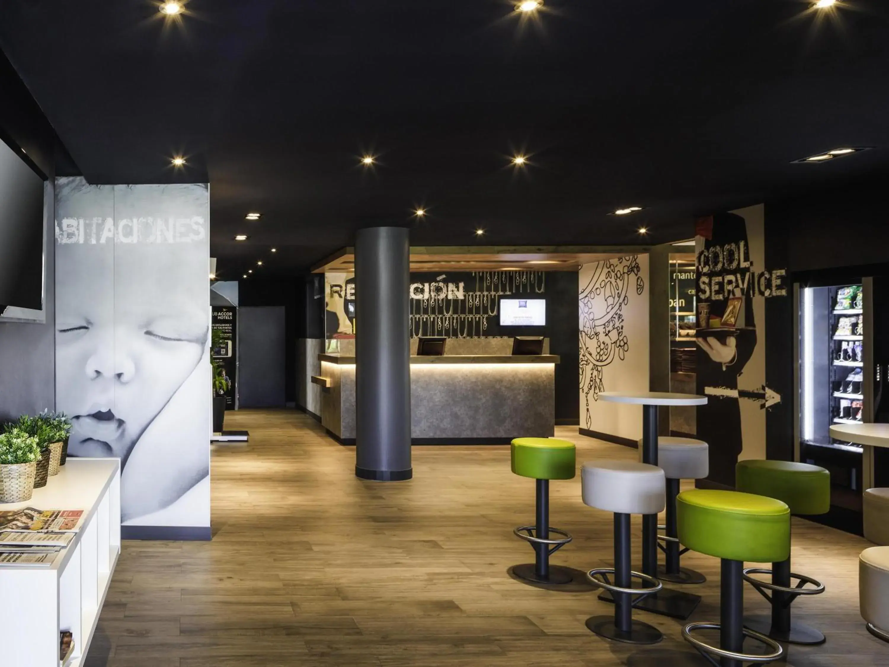 Property building in Ibis Budget Málaga Aeropuerto Avenida de Velazquez Property building in Ibis Budget Málaga Aeropuerto Avenida de Velazquez