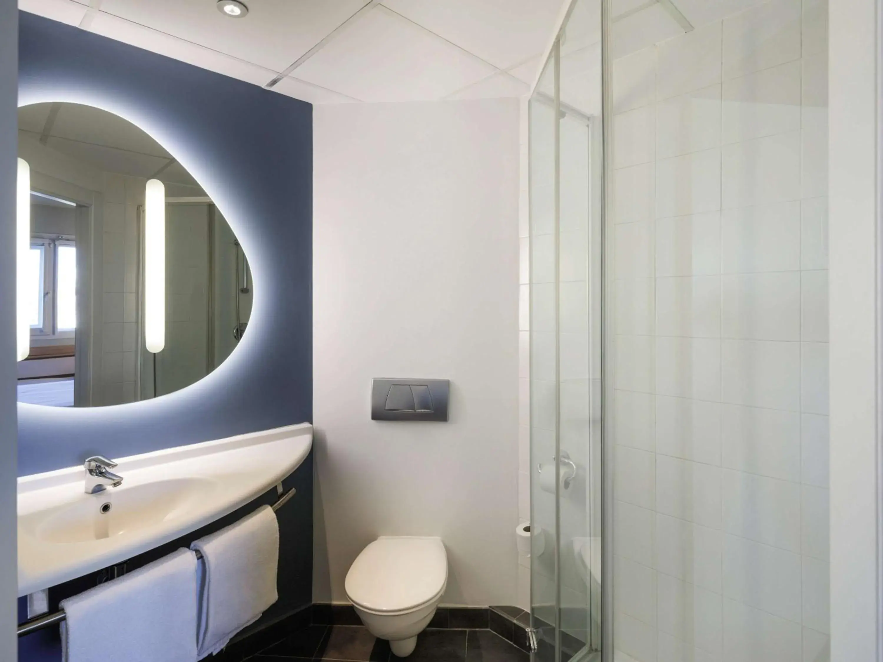 Photo of the whole room in Ibis Budget Málaga Aeropuerto Avenida de Velazquez Photo of the whole room in Ibis Budget Málaga Aeropuerto Avenida de Velazquez