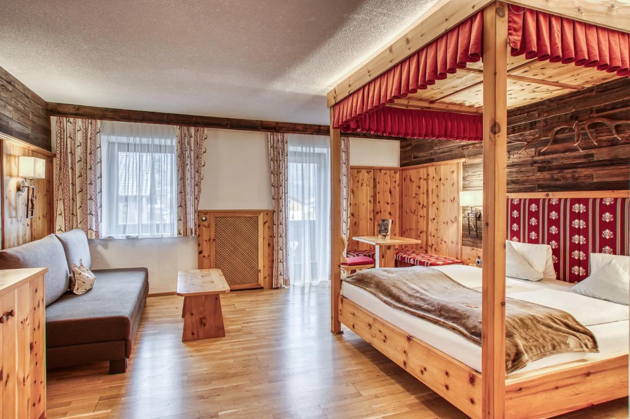 Deluxe Double Room with Balcony in Hotel Alpenstolz