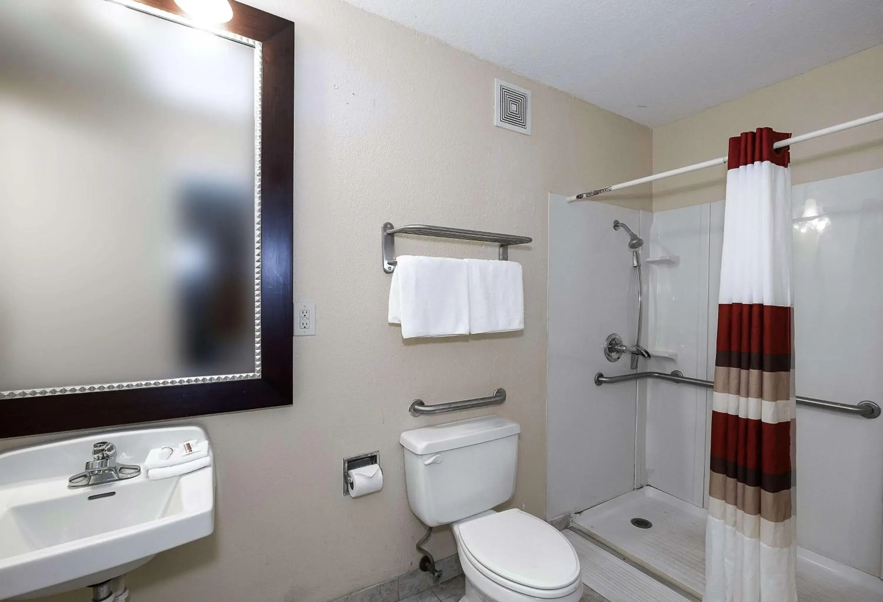 Bathroom in Extended Stay - Ormond Beach