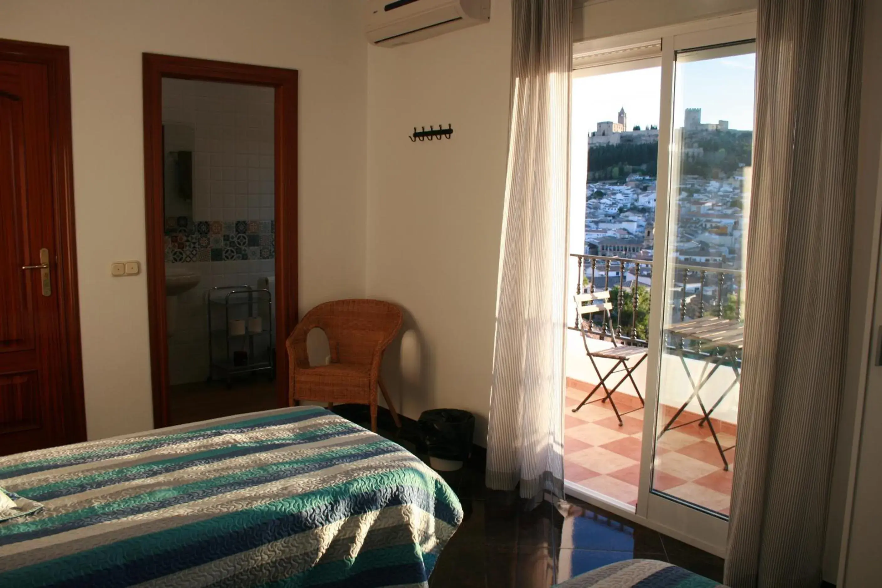 Twin Room with Terrace - single occupancy in Mirador Tierra de Frontera Twin Room with Terrace - single occupancy in Mirador Tierra de Frontera