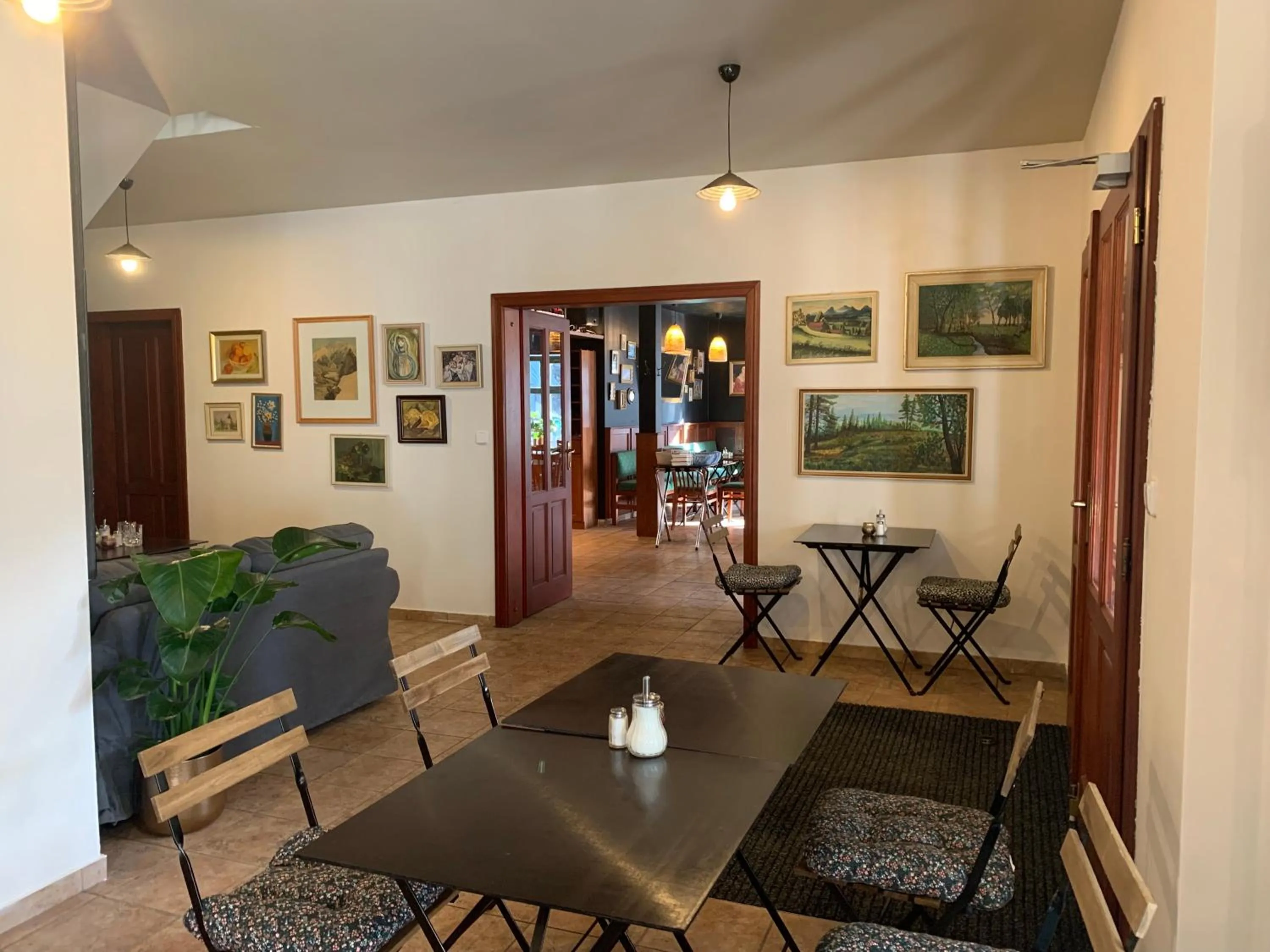 Restaurant/places to eat in Hotel Krokus