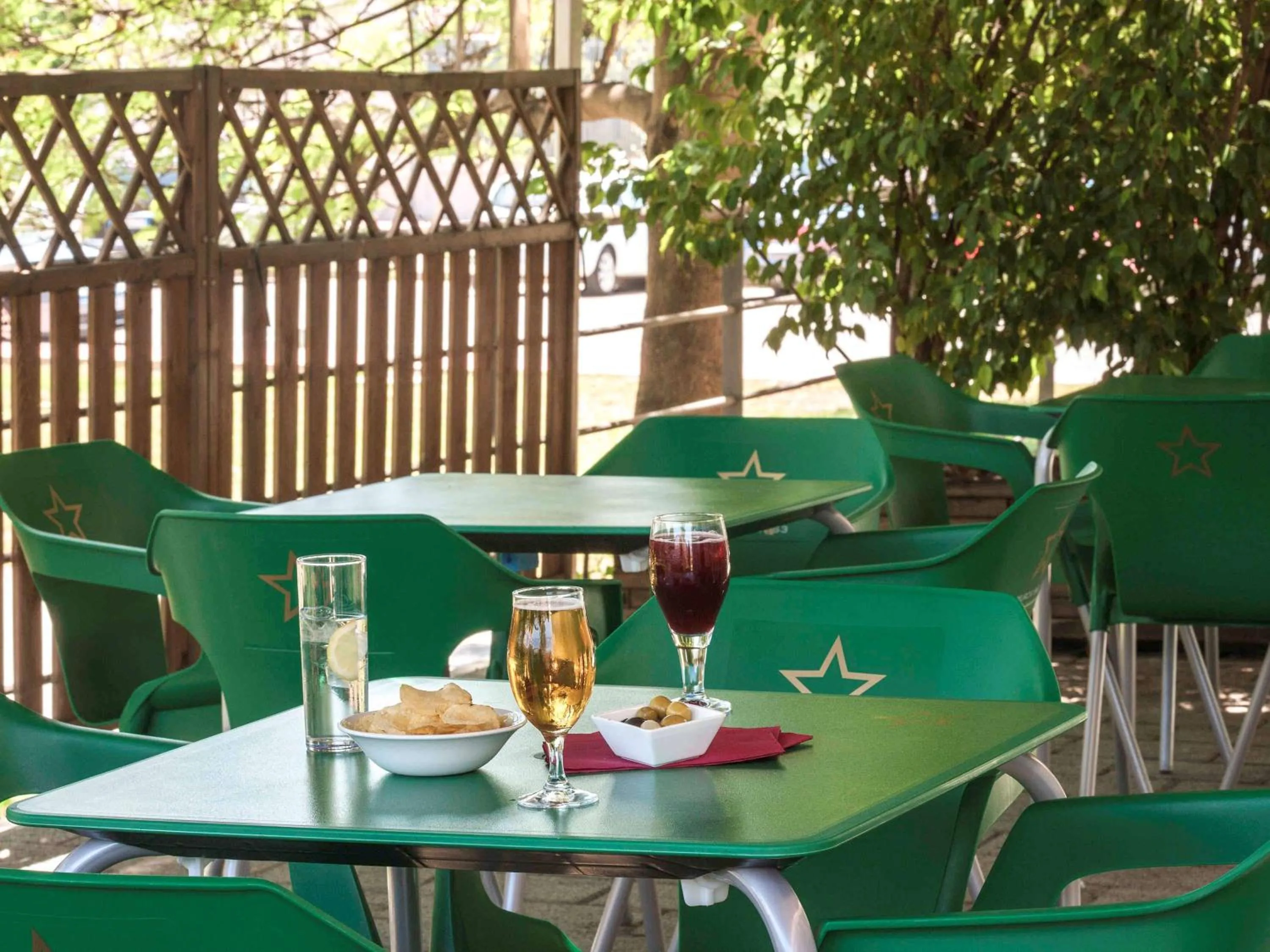Restaurant/places to eat in Ibis Murcia