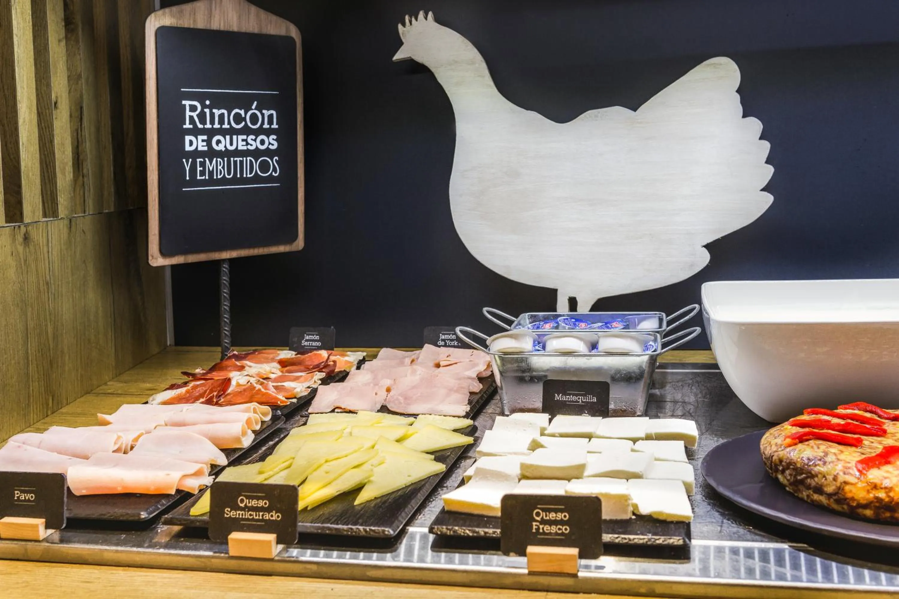 Food and drinks in Ibis Murcia