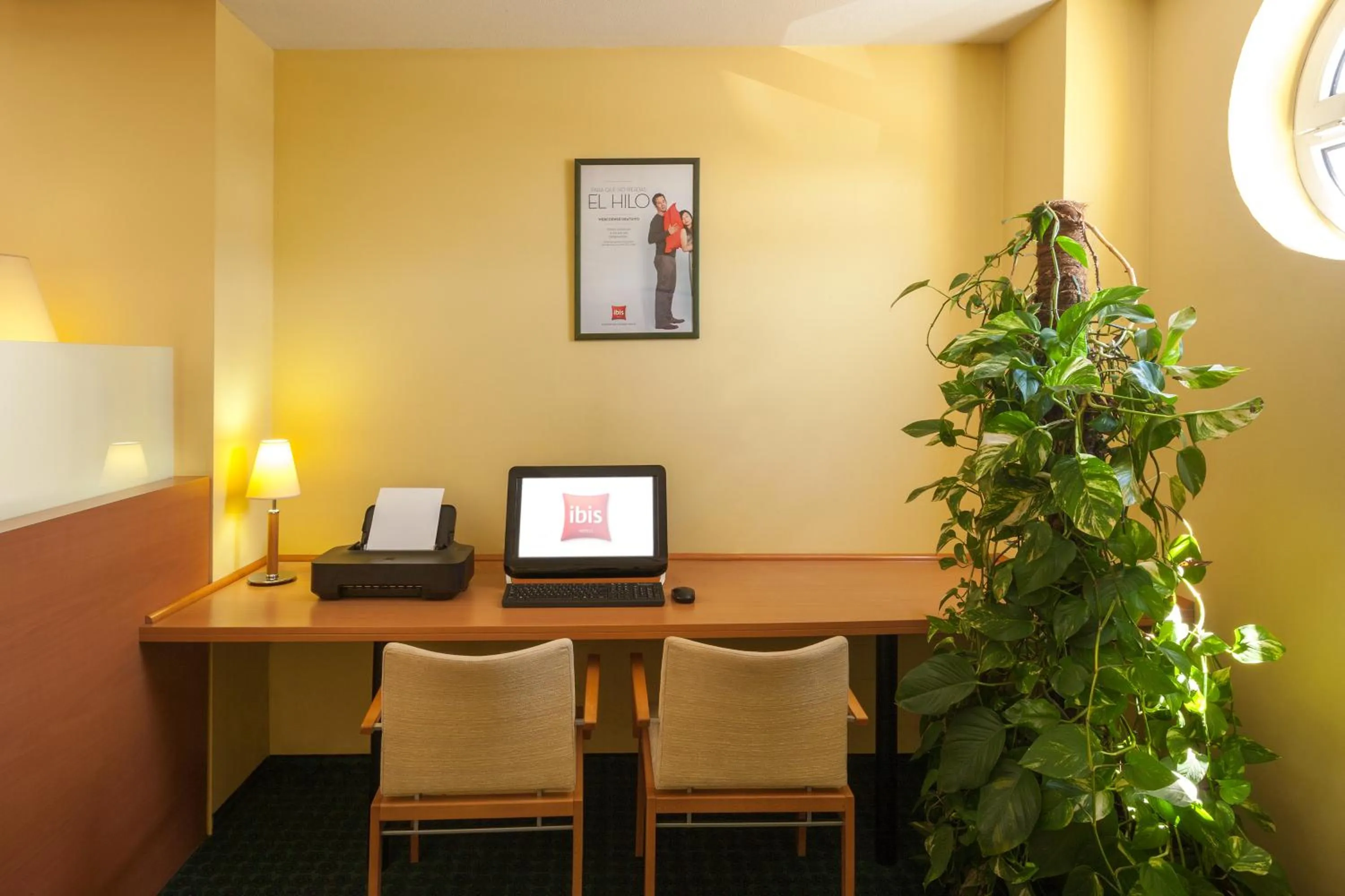 Business facilities in Ibis Murcia