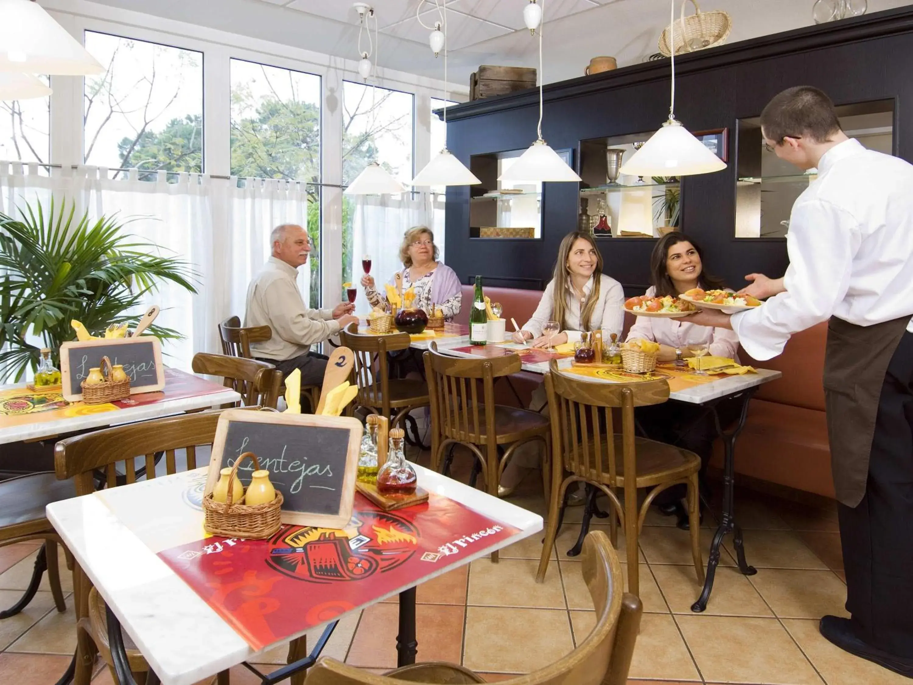 Restaurant/places to eat in Ibis Murcia Restaurant/places to eat in Ibis Murcia