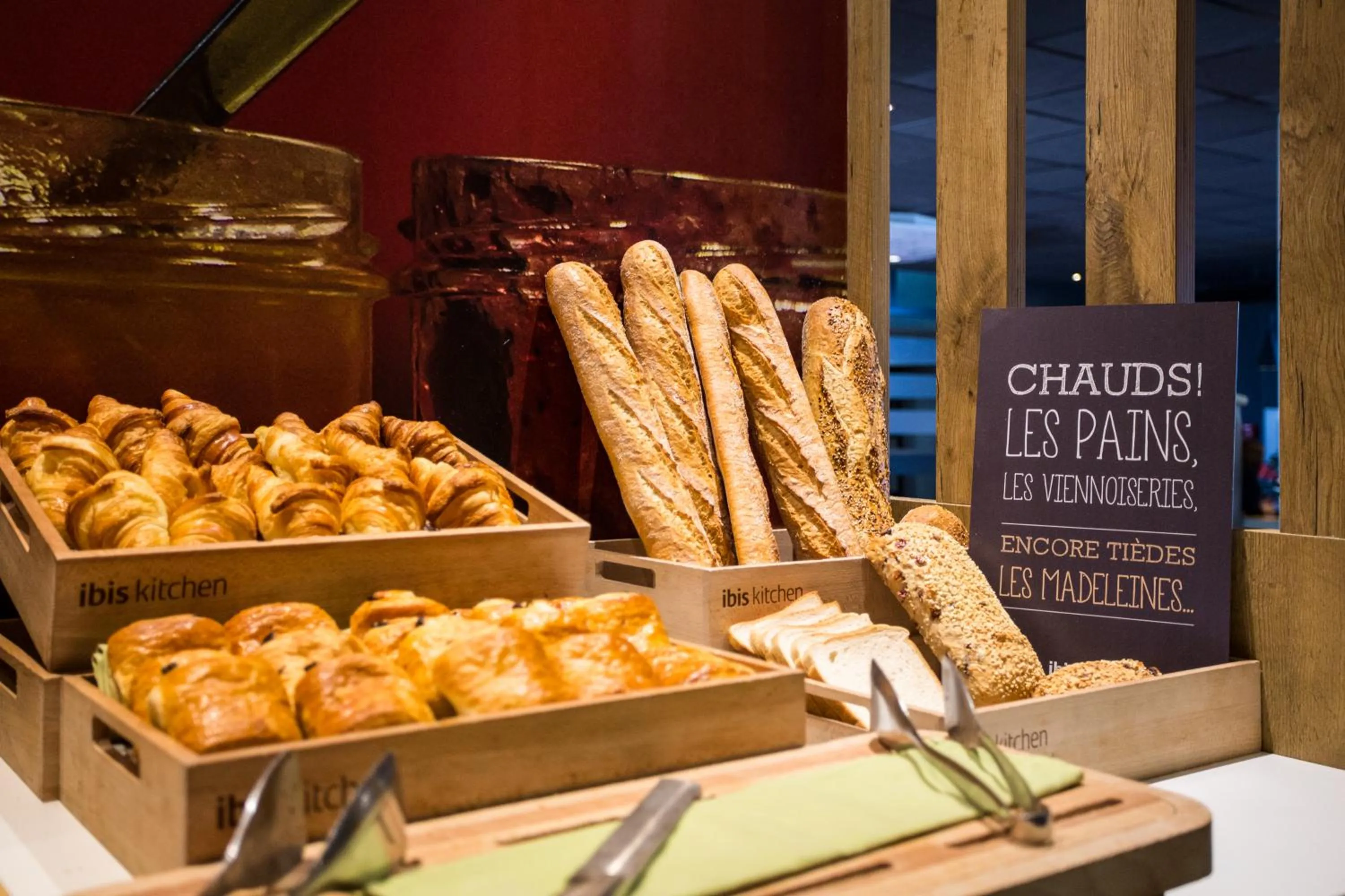 Lounge or bar in Ibis Murcia