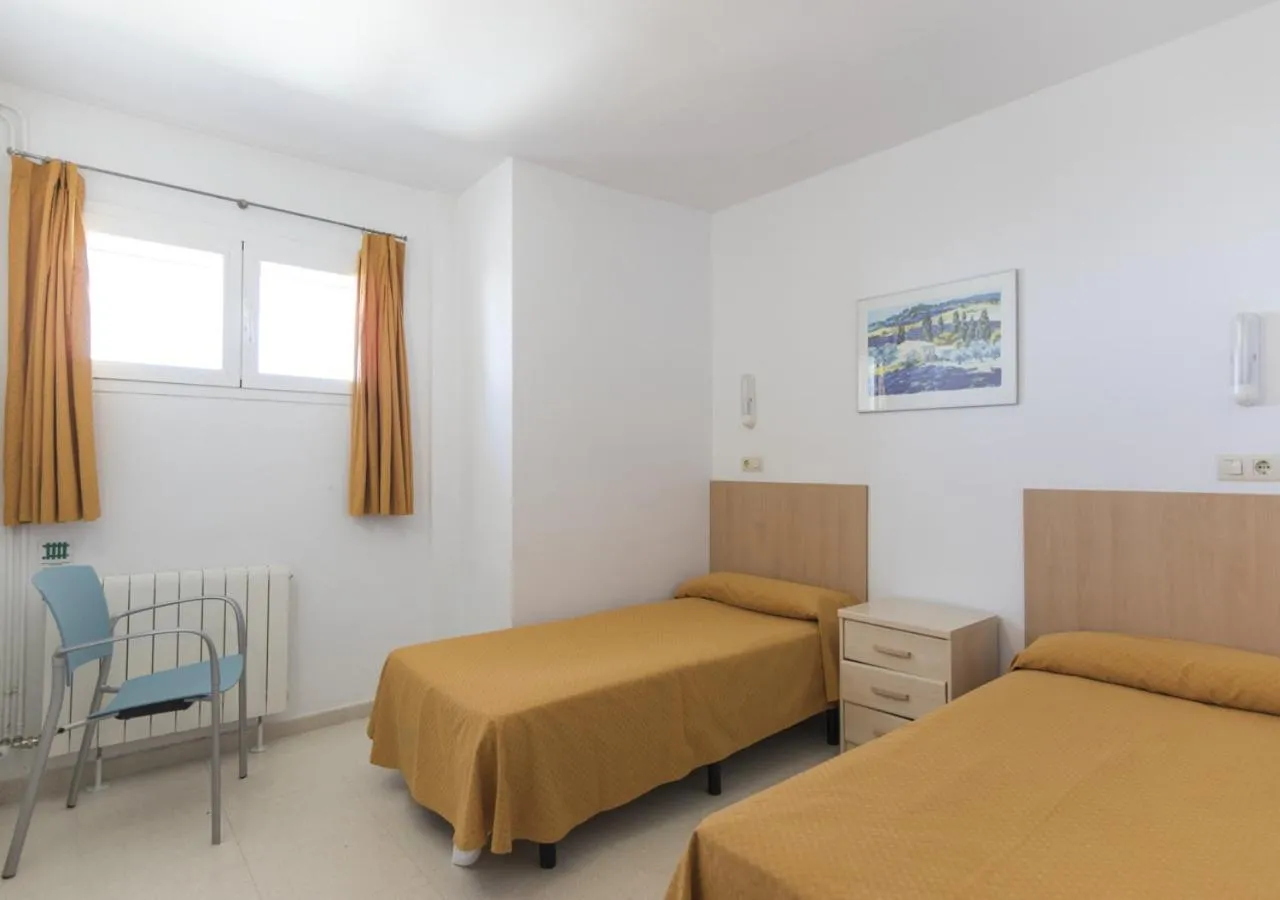 Photo of the whole room in Albergue Inturjoven Sierra Nevada