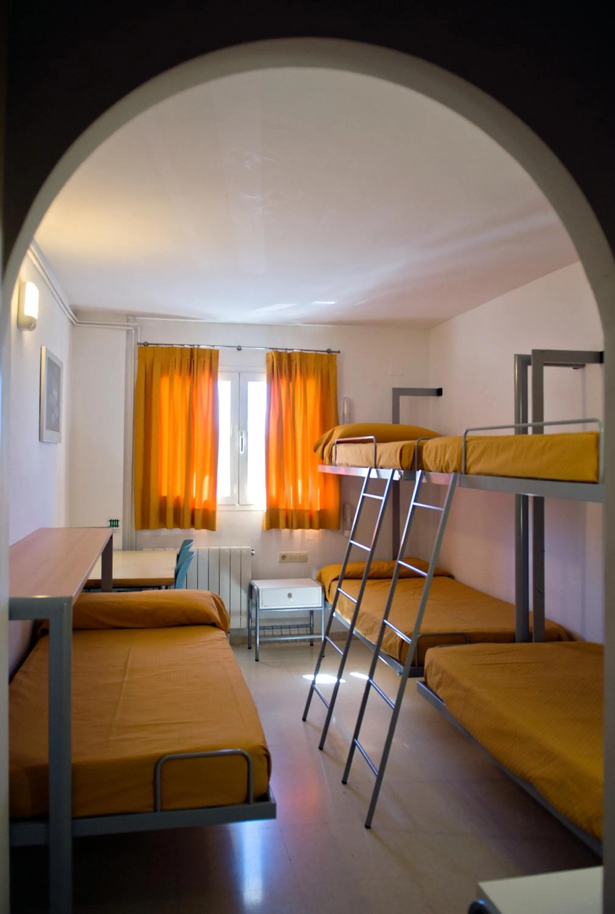 Photo of the whole room in Albergue Inturjoven Sierra Nevada