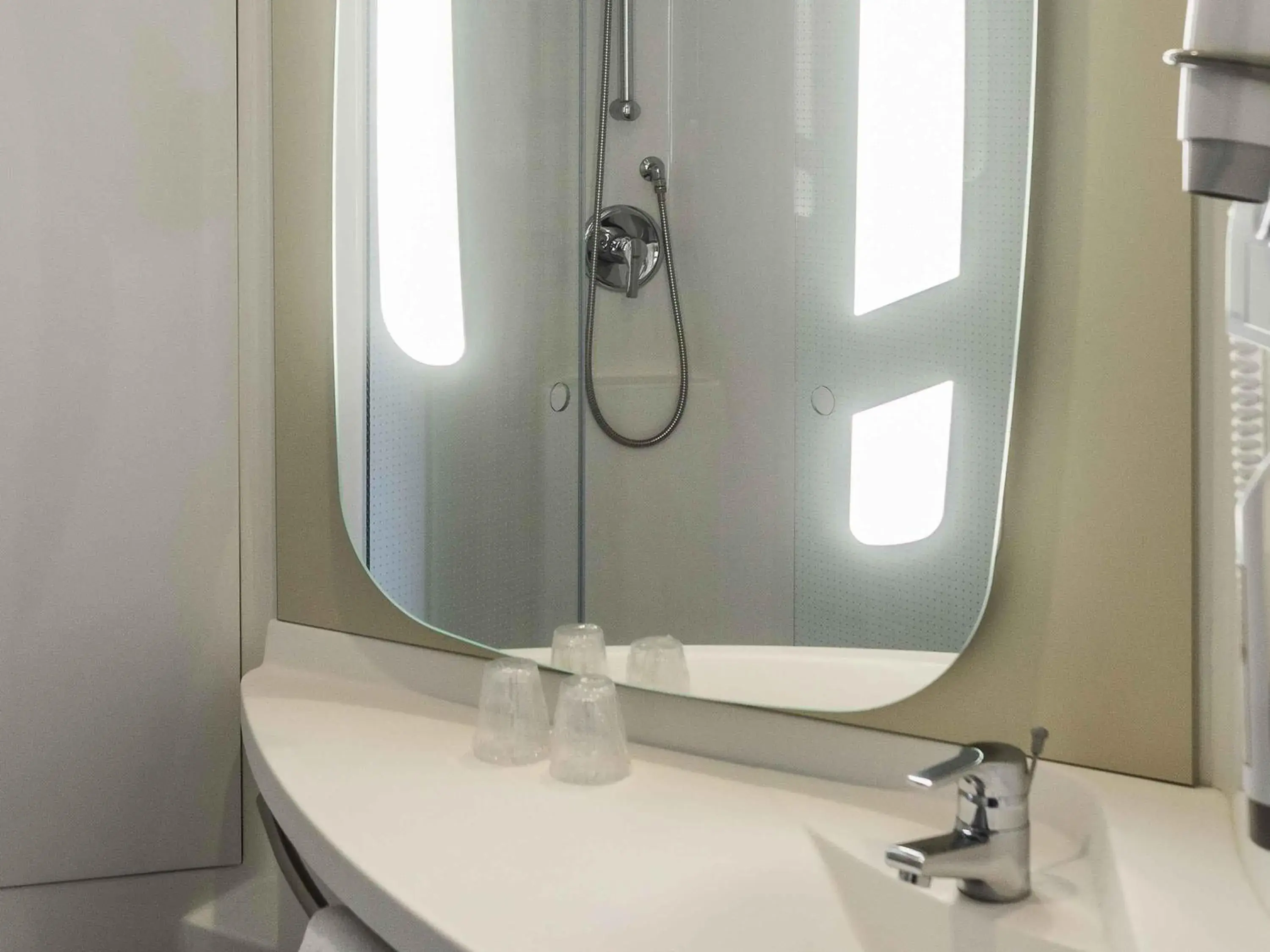 Bedroom in Ibis Salamanca Bedroom in Ibis Salamanca