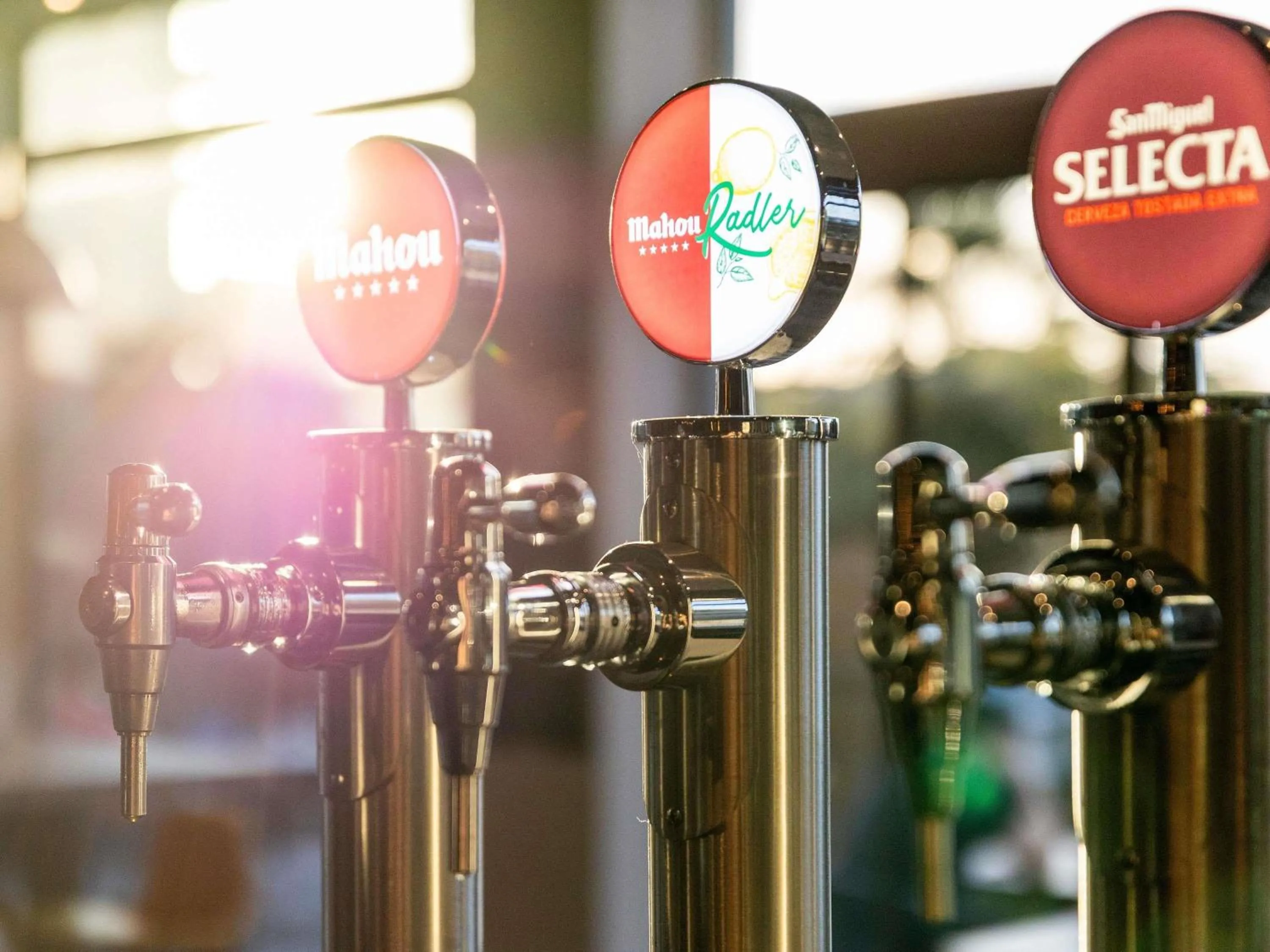 Lounge or bar in Ibis Valencia Bonaire Aeropuerto