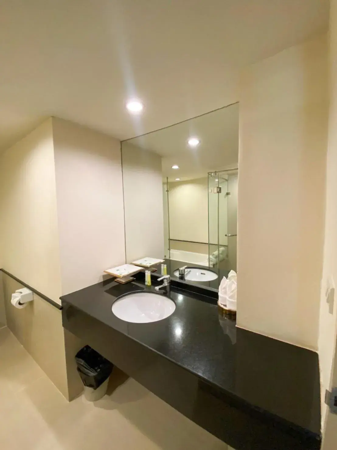 Bathroom in The Seasons Pattaya - SHA Plus Certified