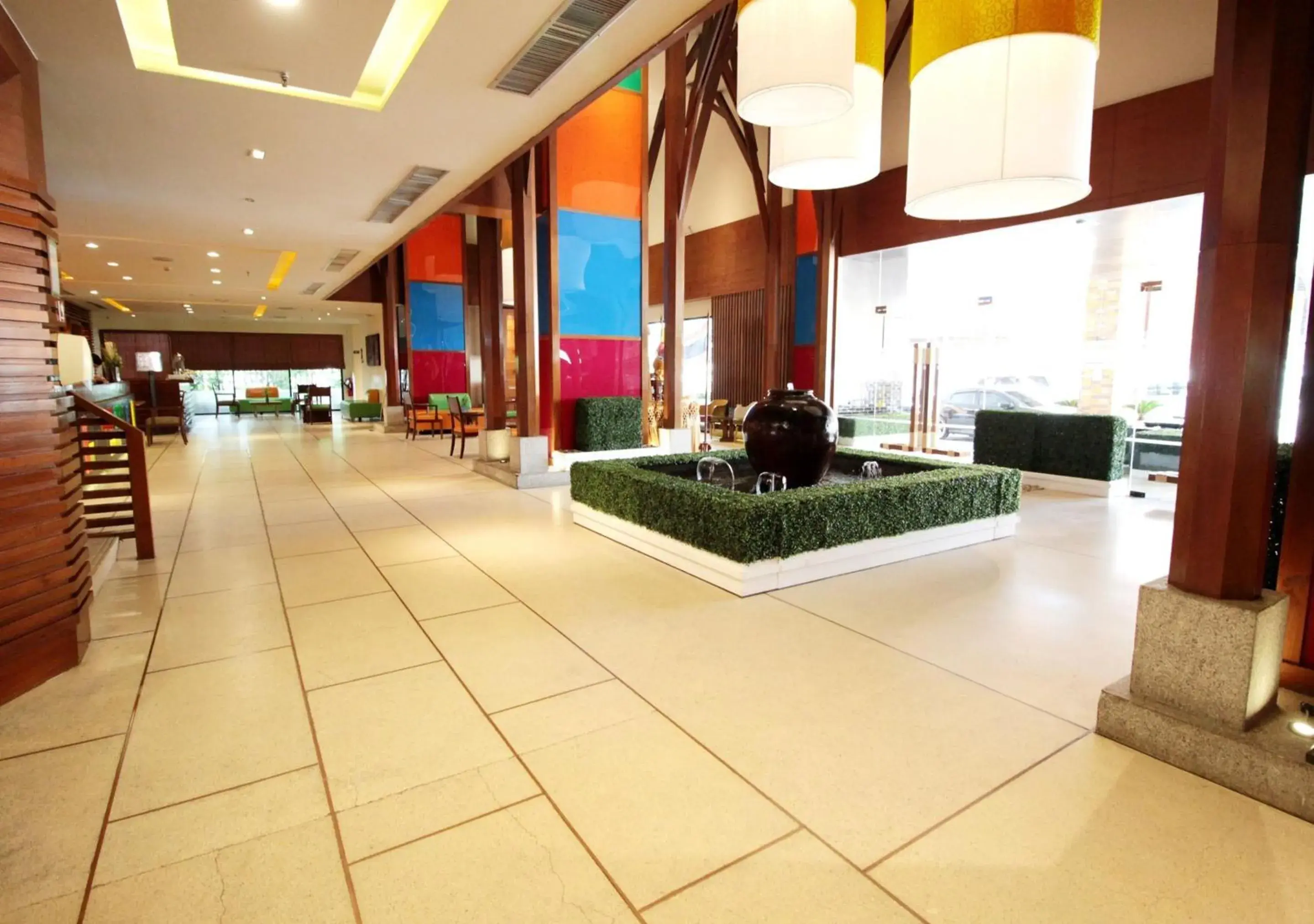 Lobby or reception in The Seasons Pattaya - SHA Plus Certified