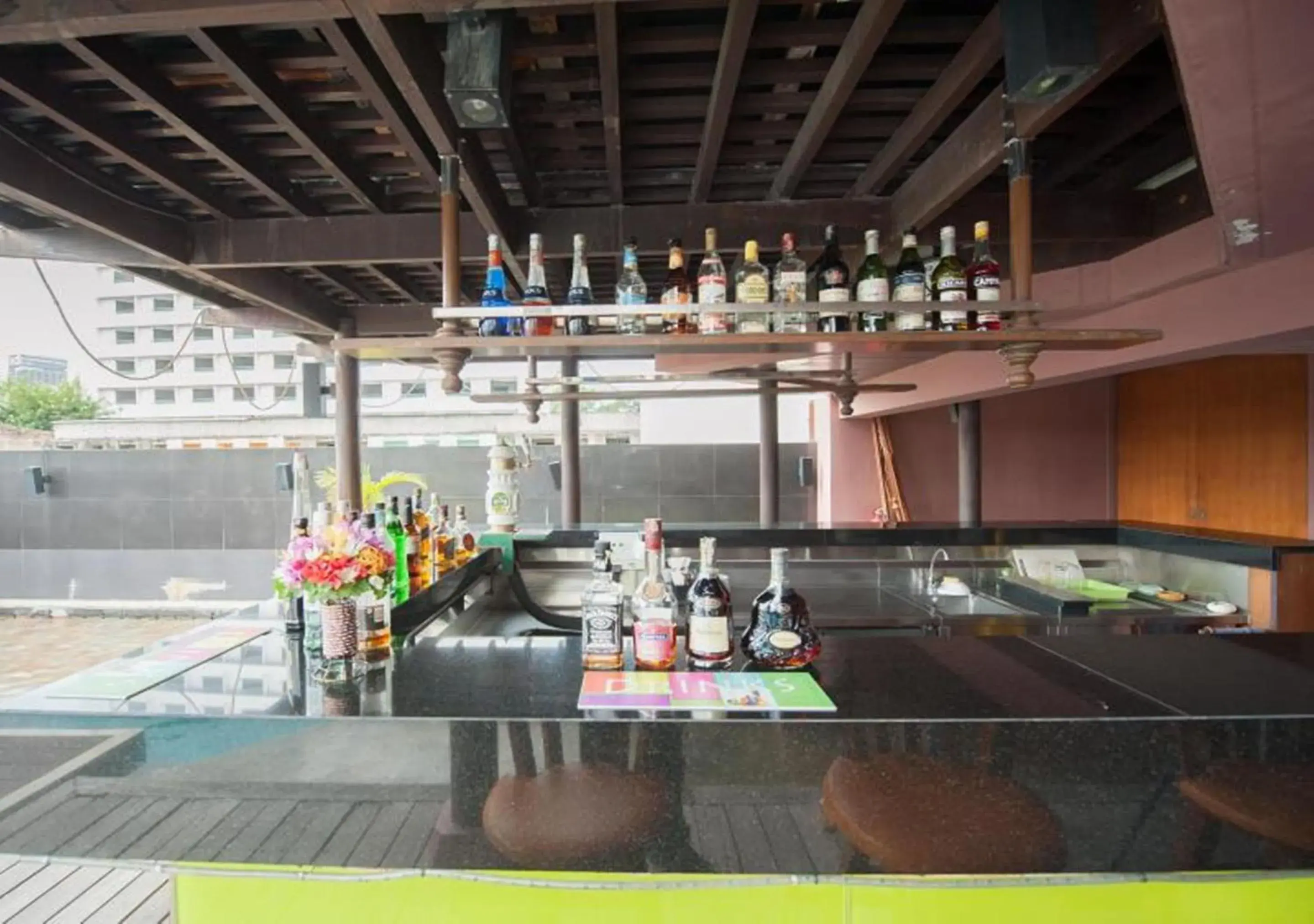 Lounge or bar, Restaurant/Places to Eat in The Seasons Pattaya - SHA Plus Certified