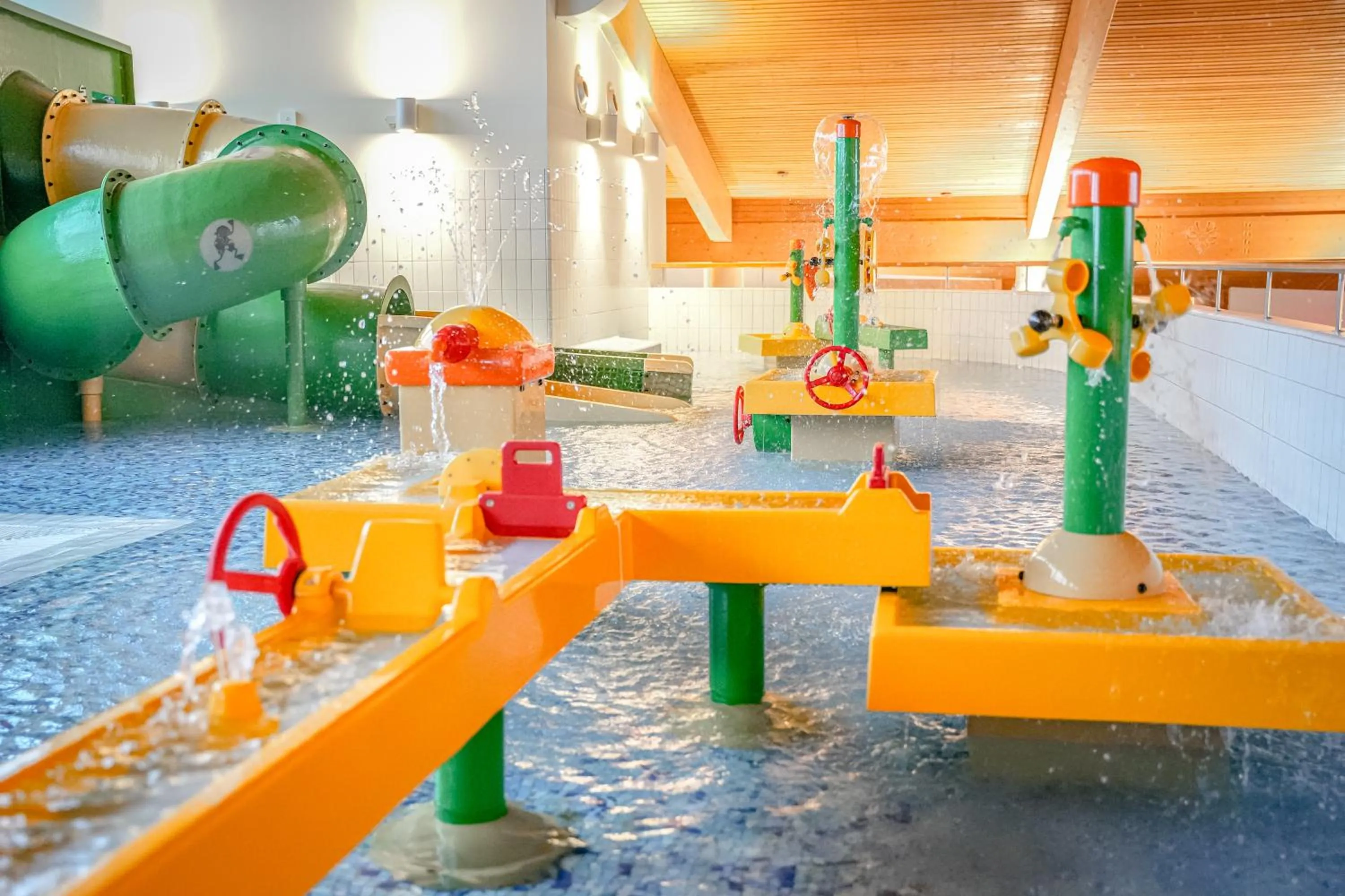 Swimming pool in Hotel Bania Thermal & Ski