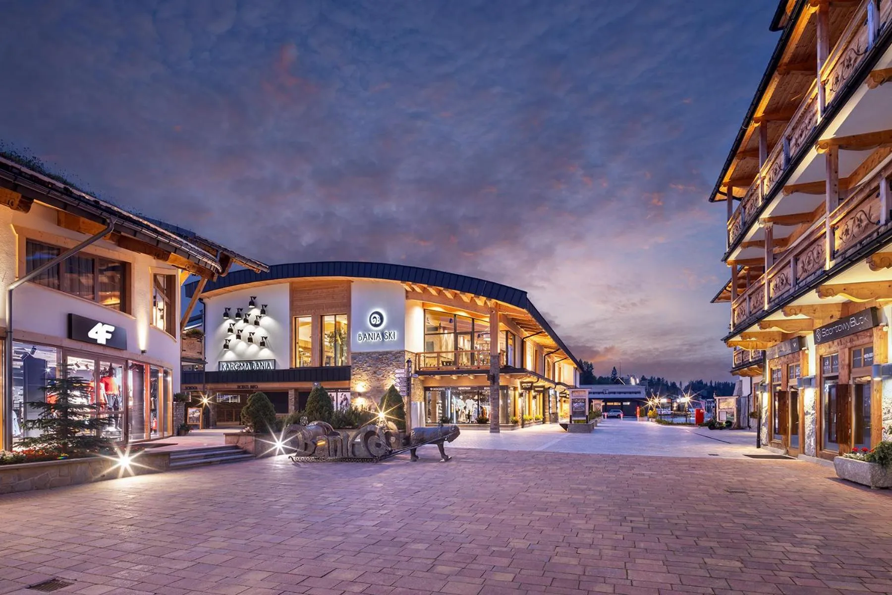 Patio in Hotel Bania Thermal & Ski