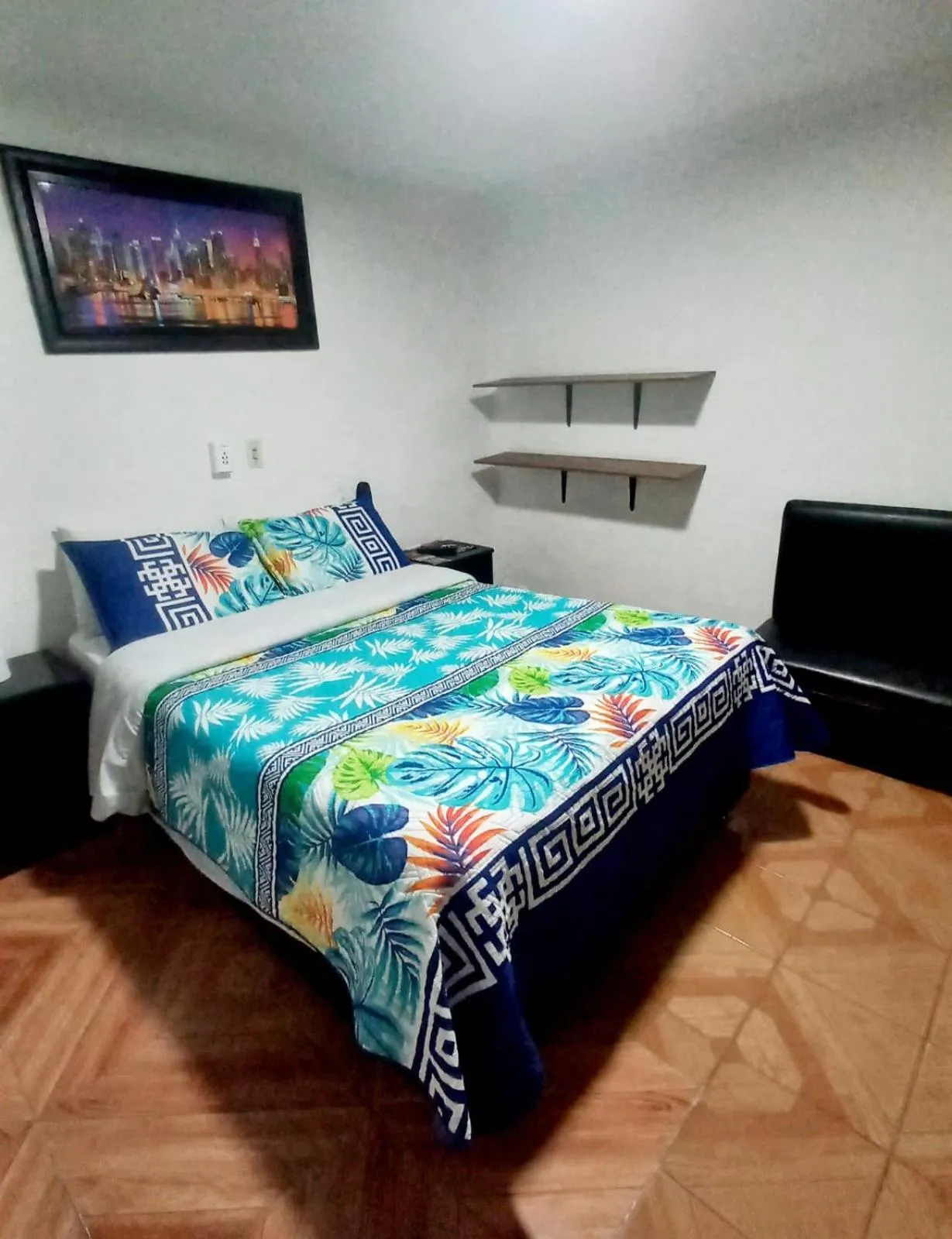 Photo of the whole room, Bed in Hotel Parkway Inn 58 Street