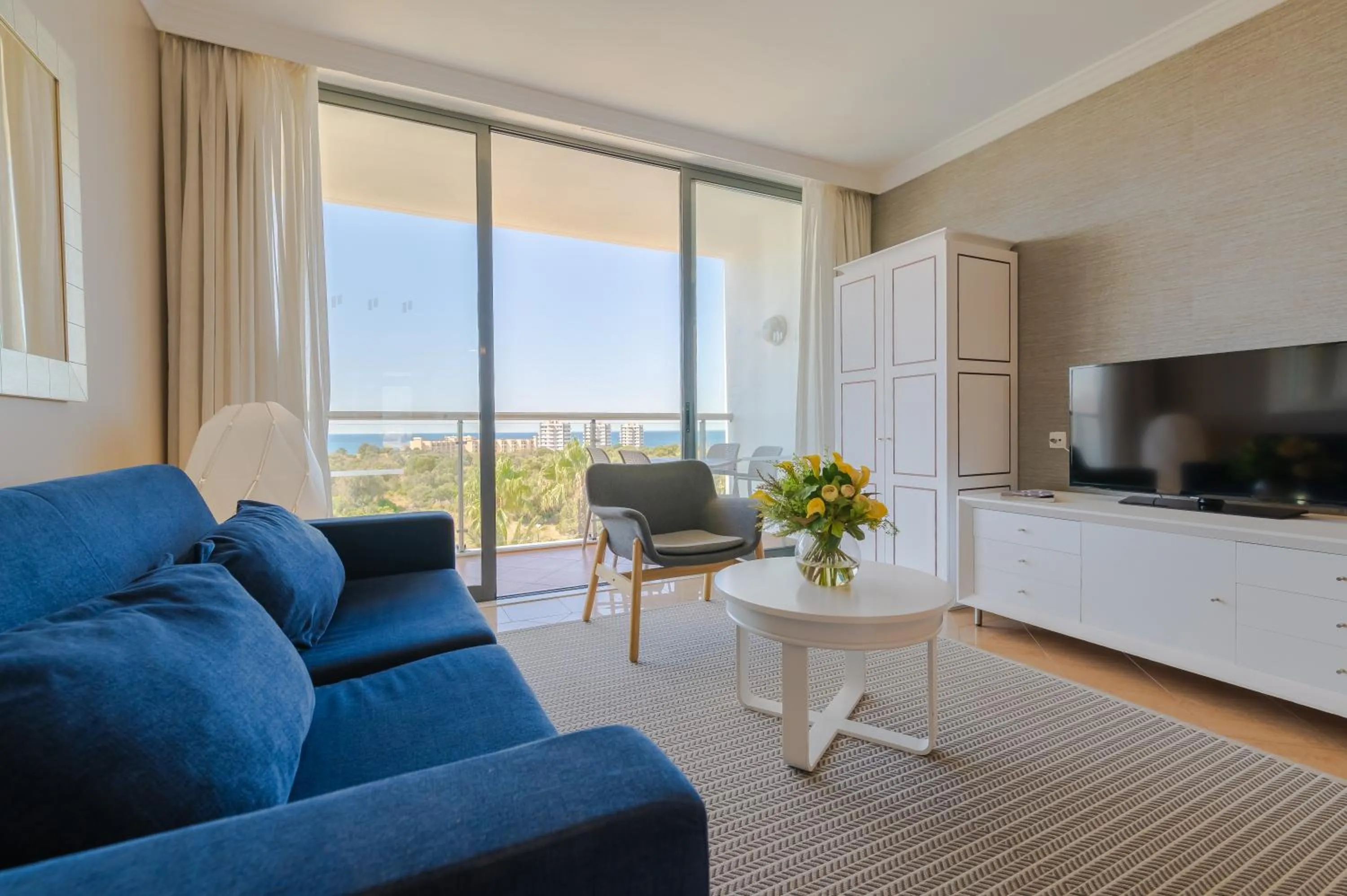 Living room in Pestana Alvor Park Suites Hotel