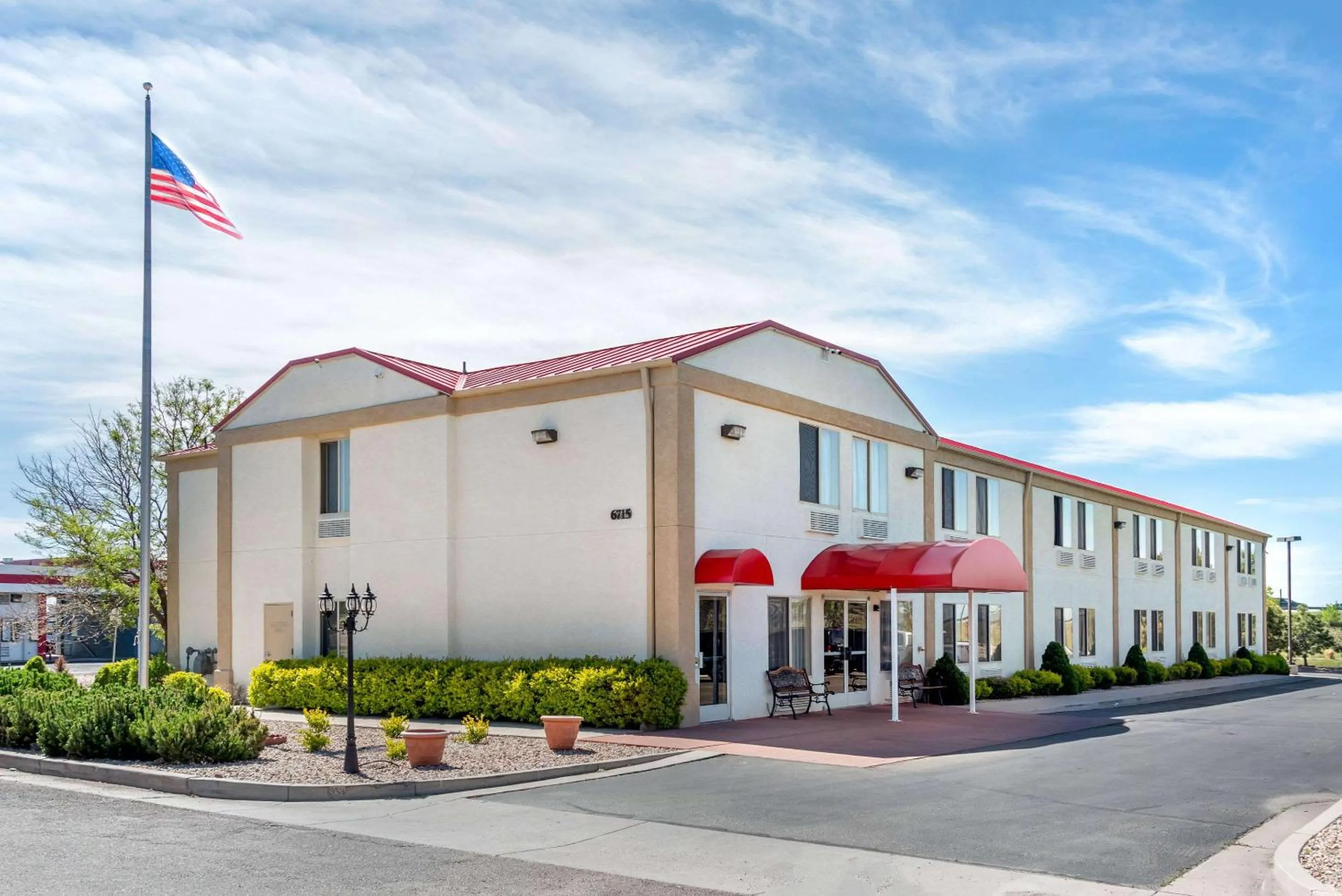 Property building in Econo Lodge Colorado Springs near Airport