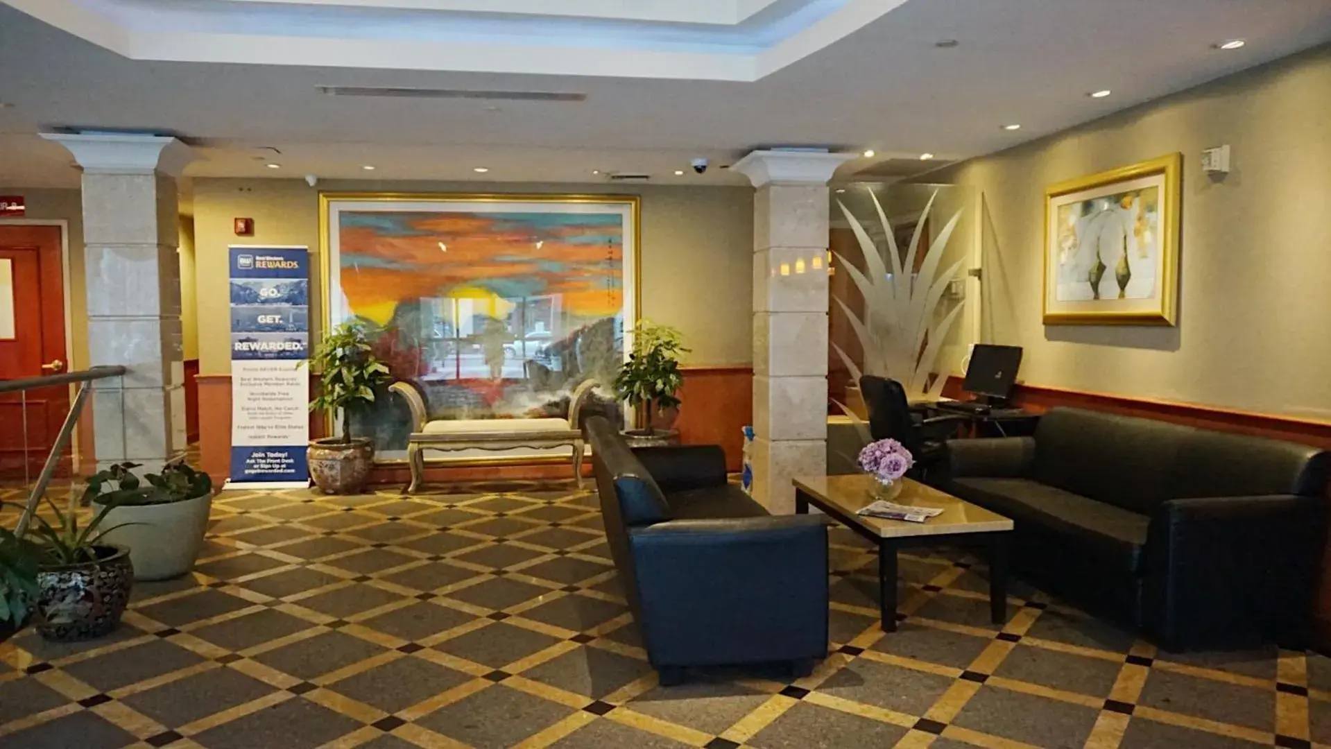 Lobby or reception in Best Western Queens Court Lobby or reception in Best Western Queens Court