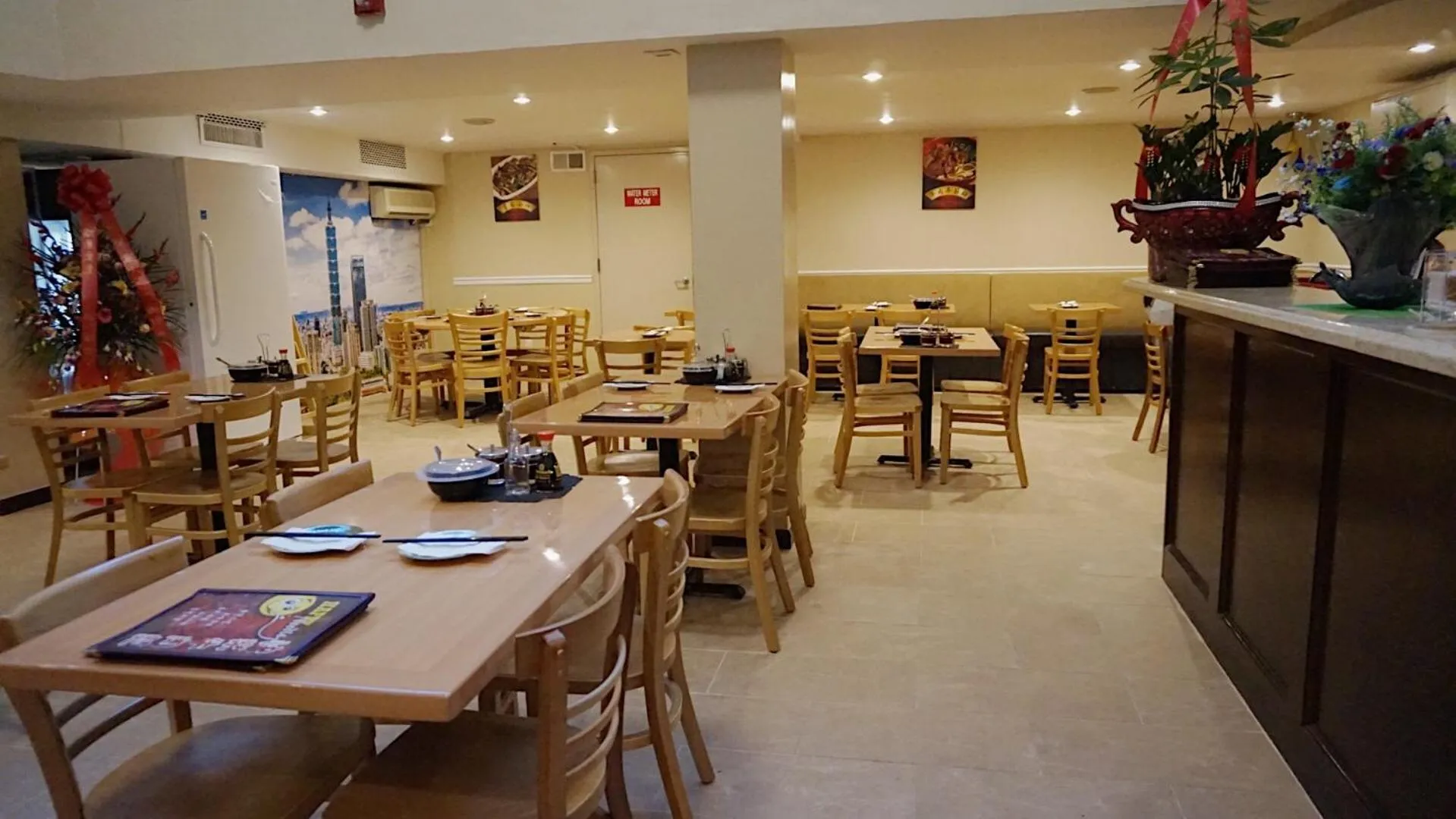 Restaurant/places to eat in Best Western Queens Court