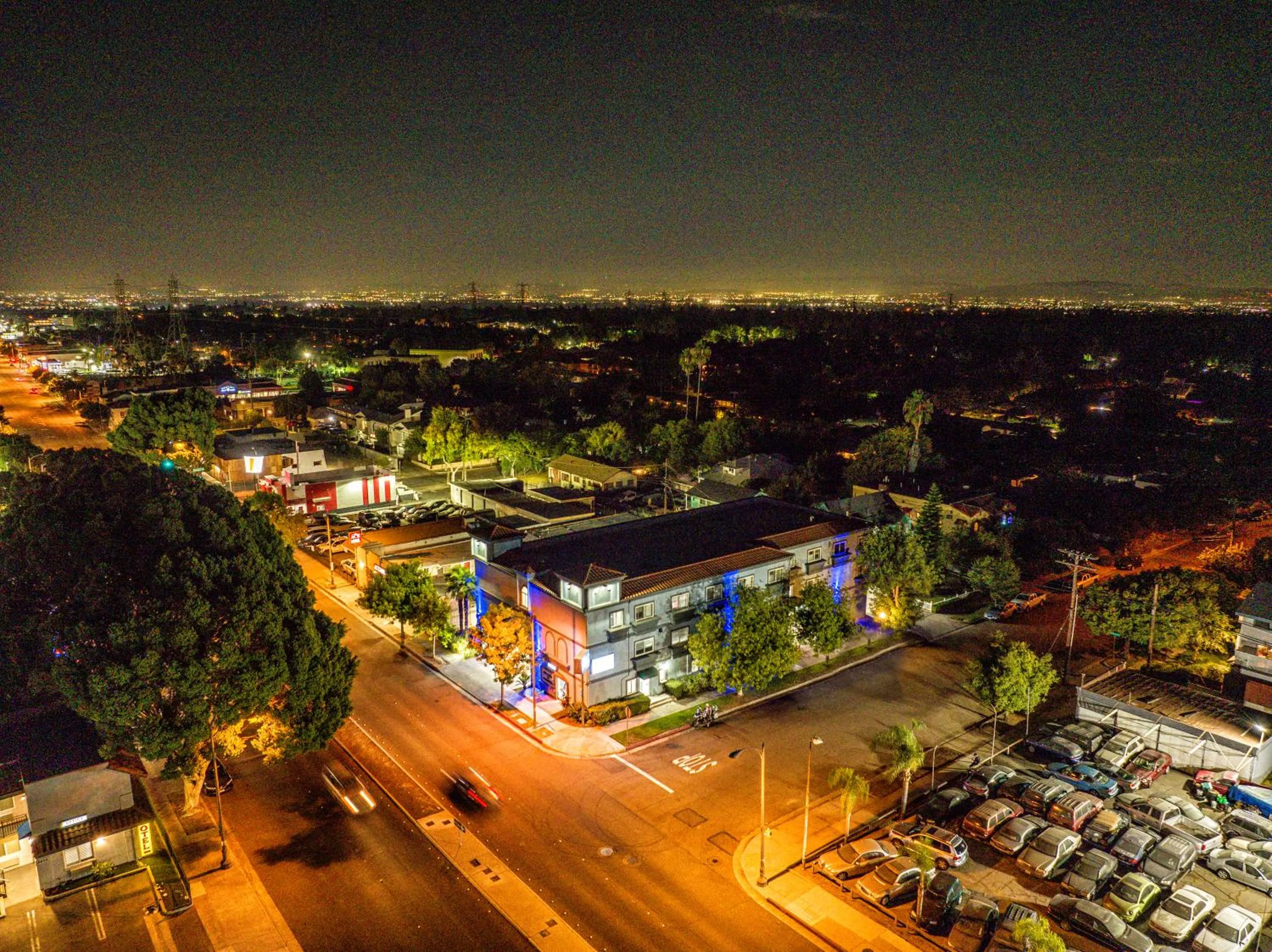 Night in Rodeway Inn & Suites Pasadena