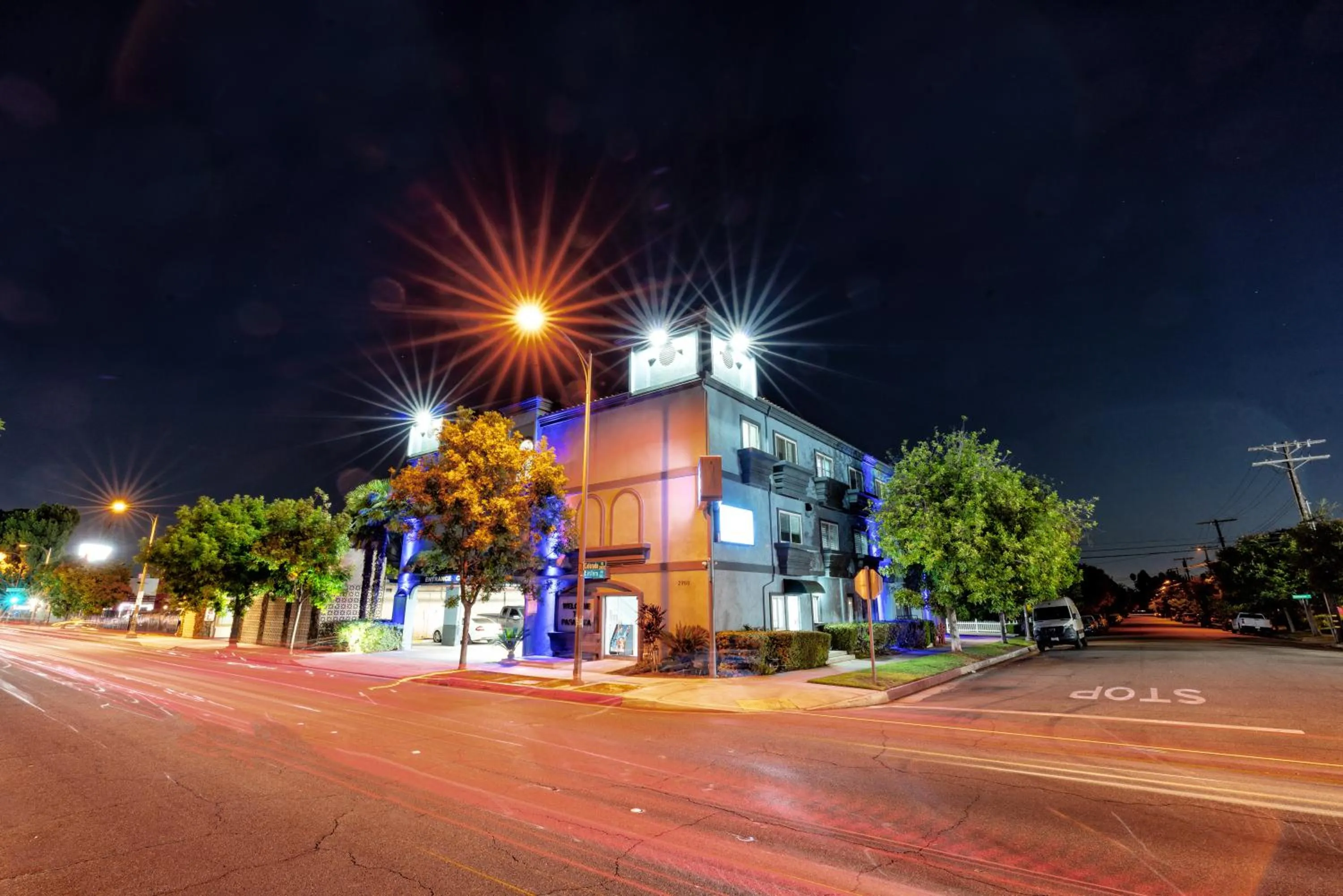 Night in Rodeway Inn & Suites Pasadena