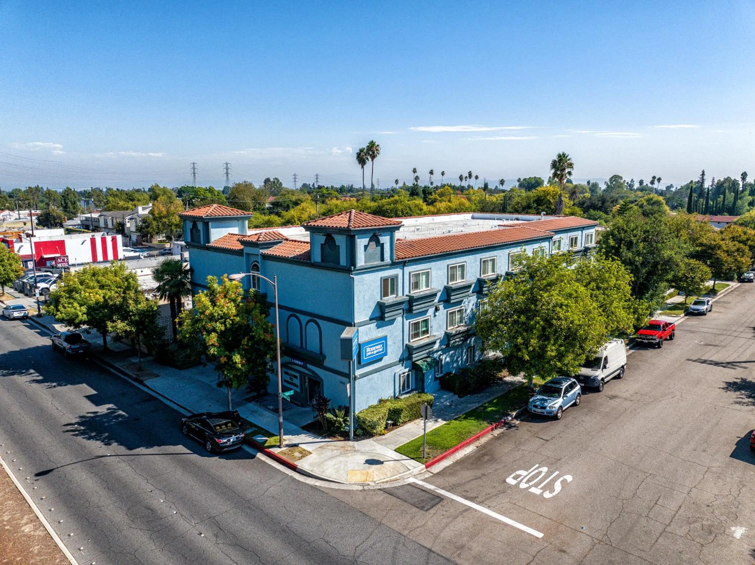 Property building in Rodeway Inn & Suites Pasadena