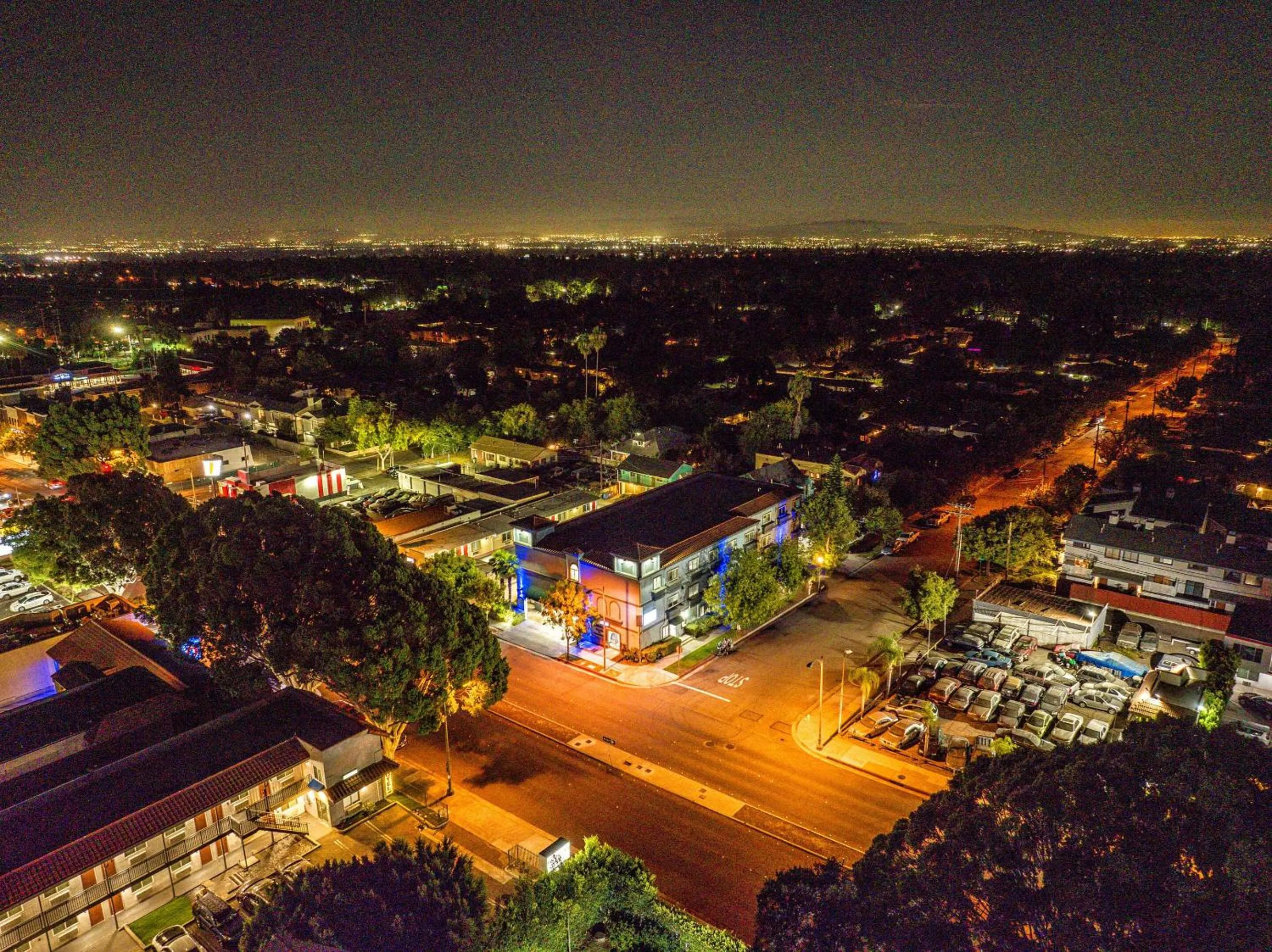 Property building in Rodeway Inn & Suites Pasadena