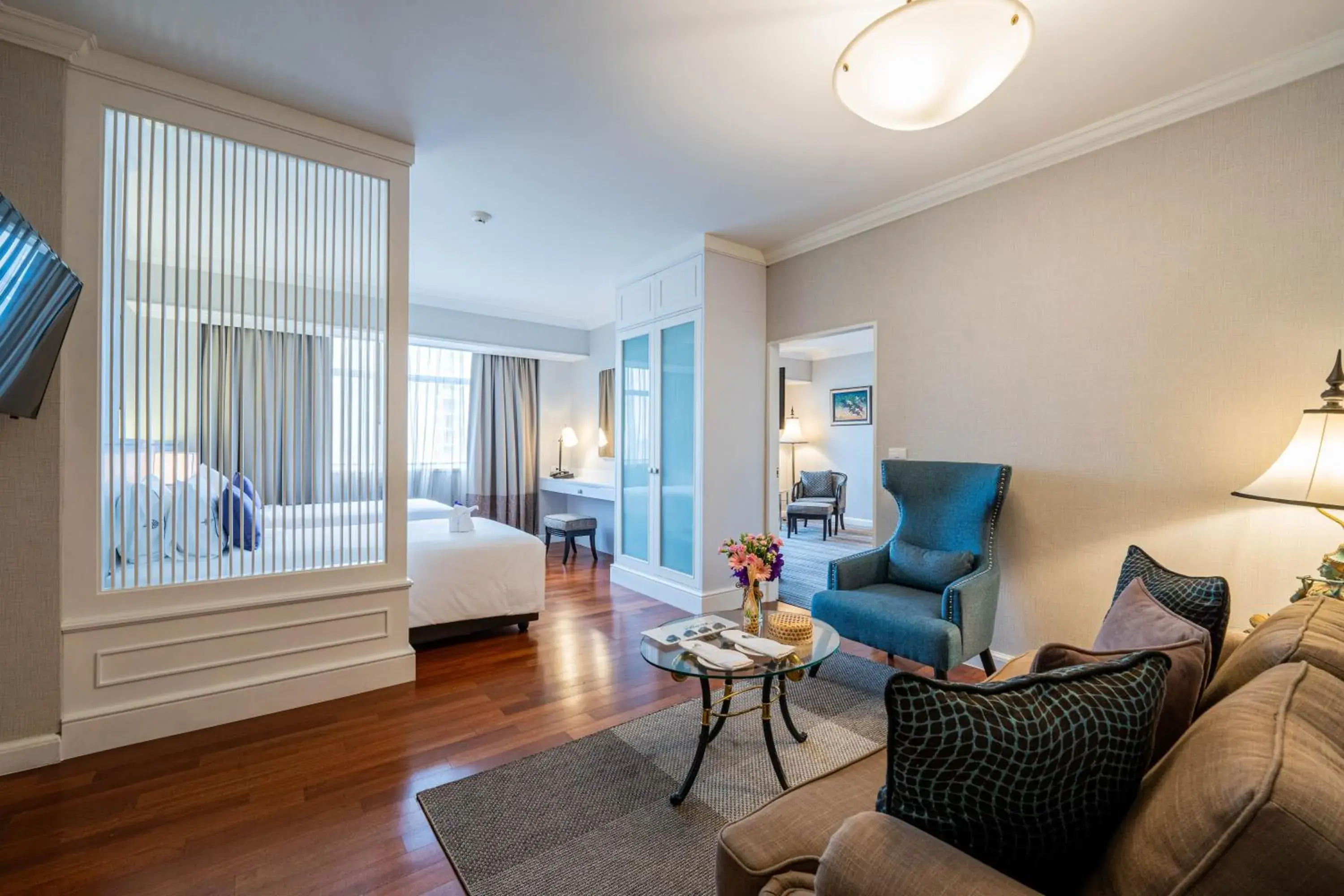 TV and multimedia, Bed in The Sukosol Hotel TV and multimedia, Bed in The Sukosol Hotel